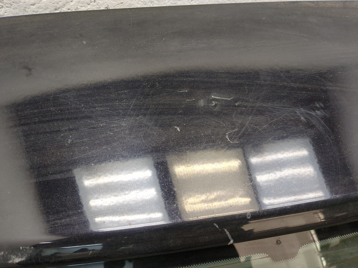 Дверь багажника