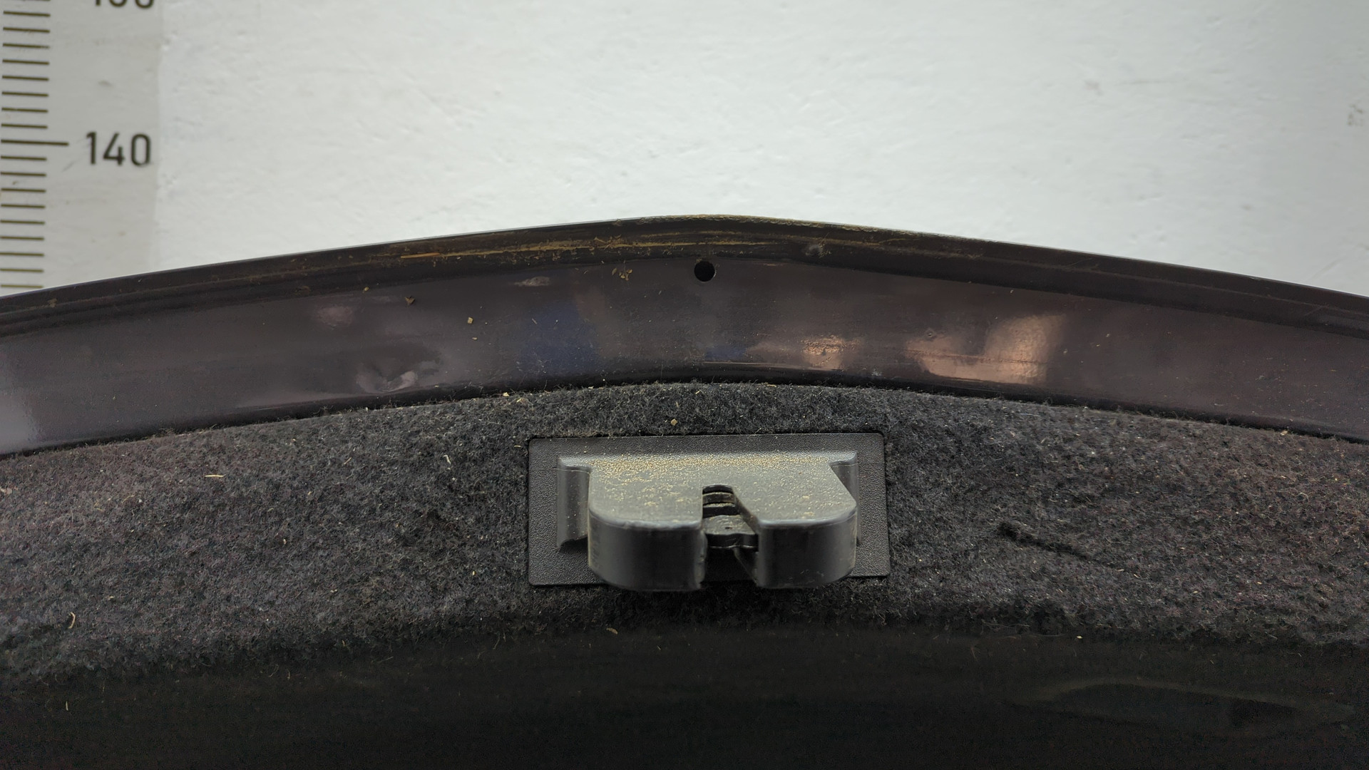 Дверь багажника