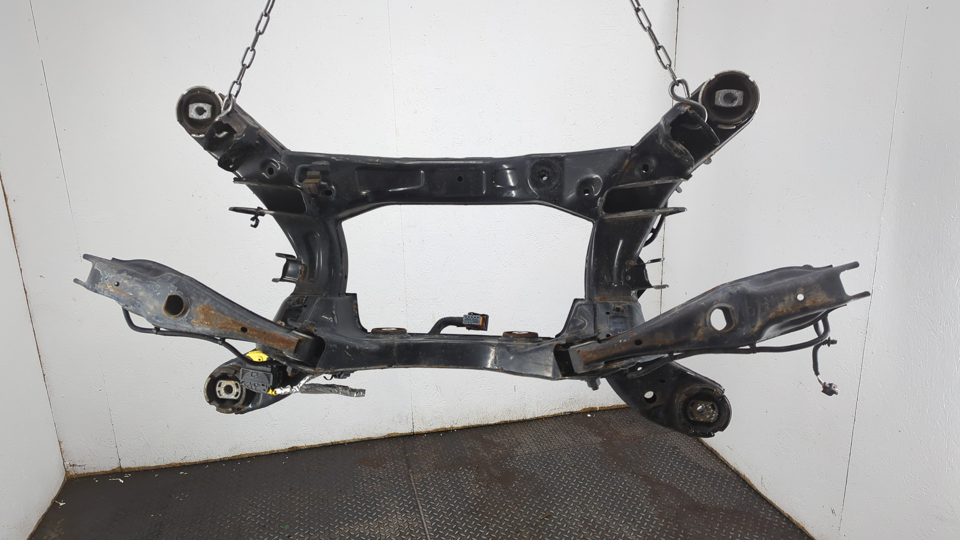 Балка задняя