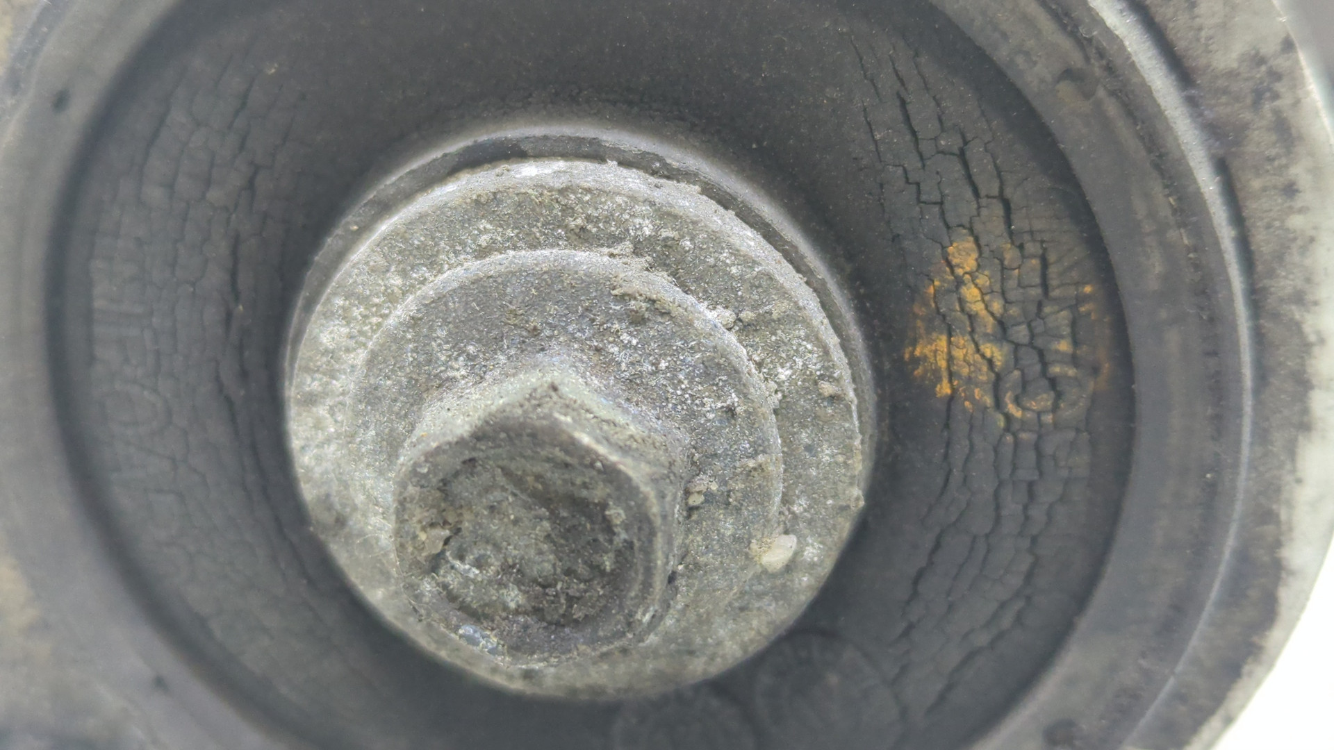 Рычаг передний правый