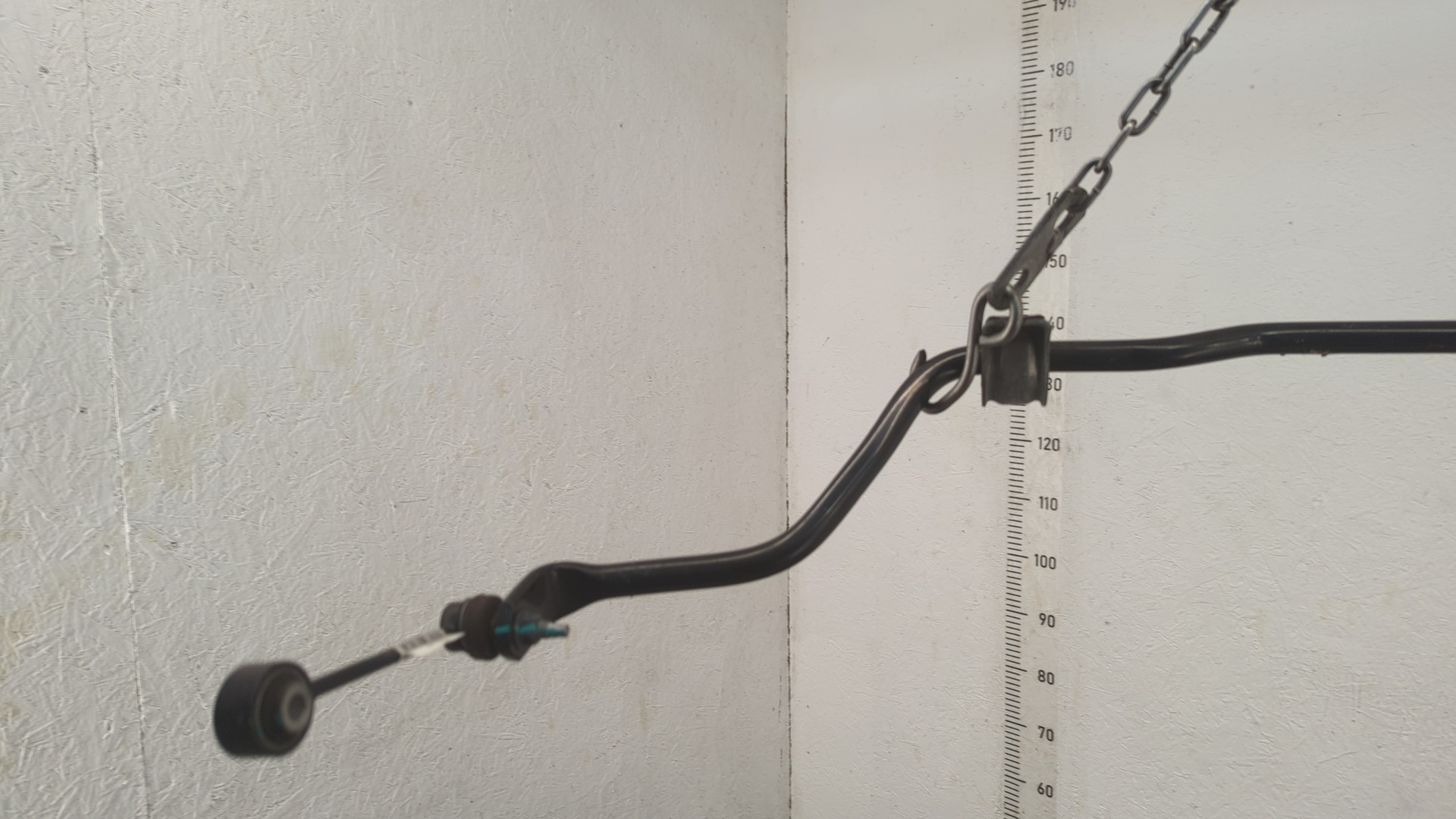 Стабилизатор задний