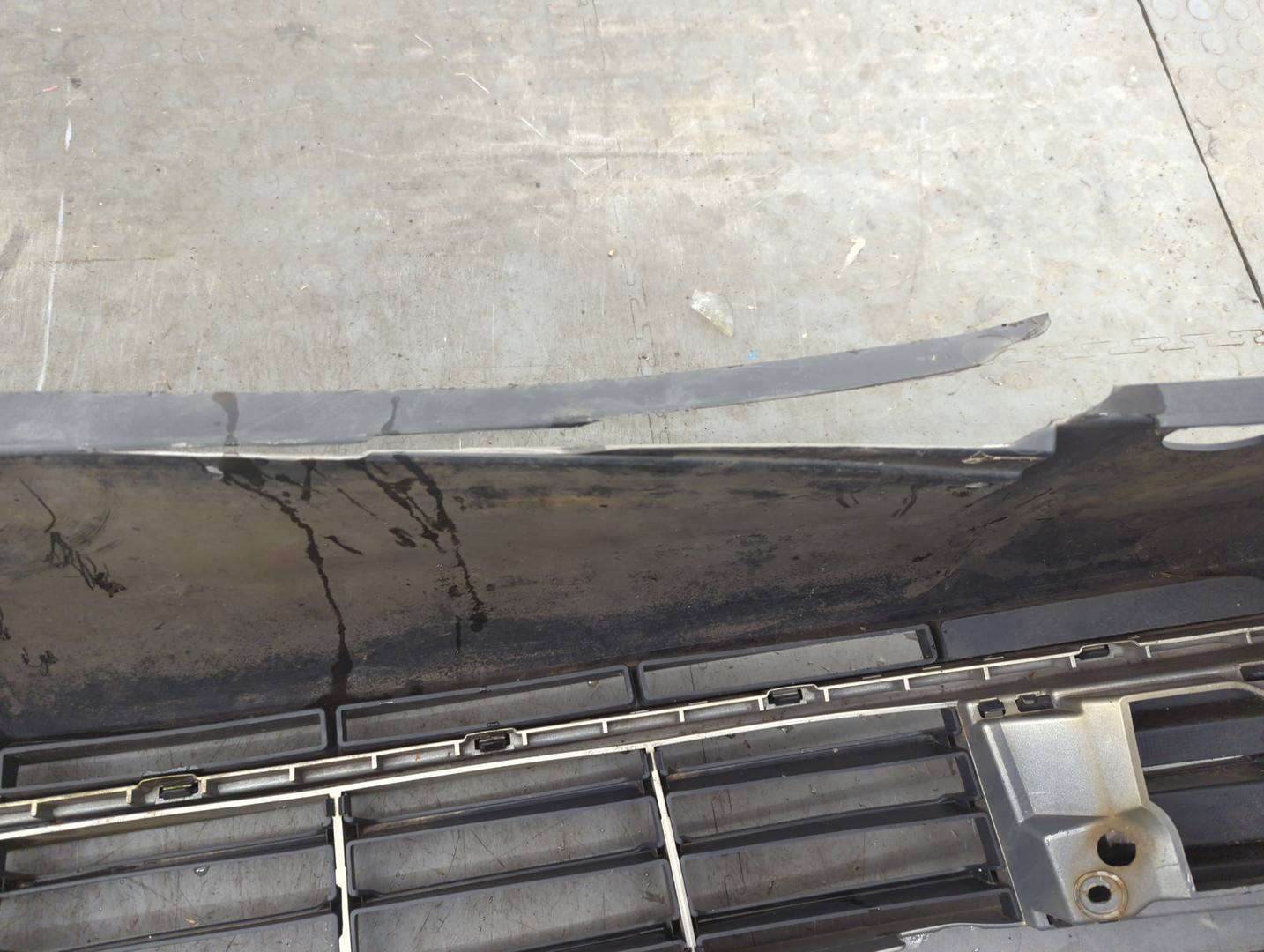 Бампер передний