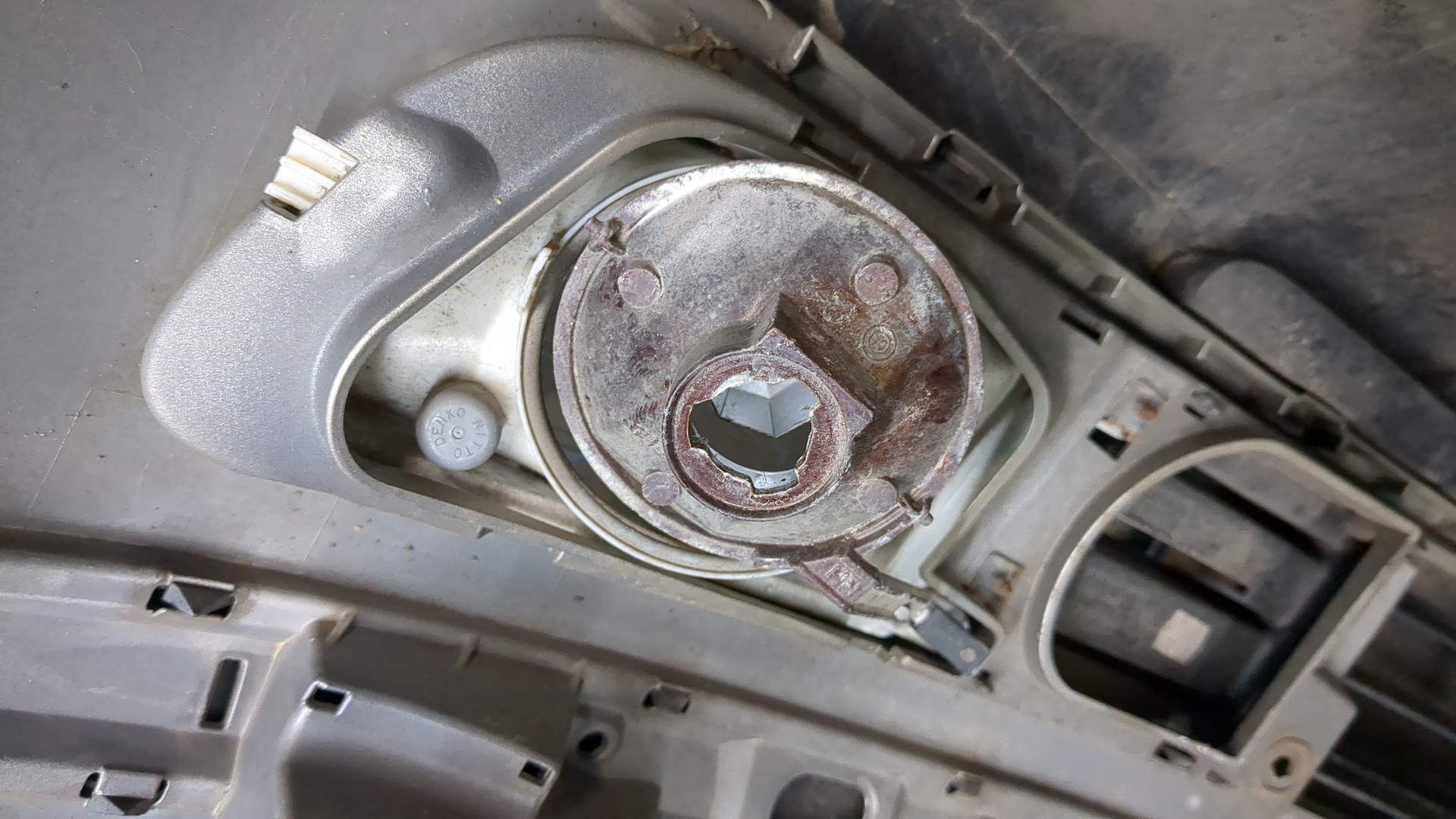 Бампер передний