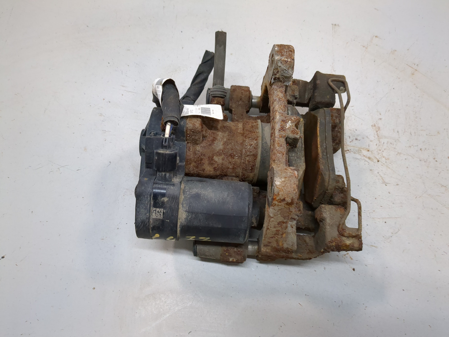 Суппорт задний левый