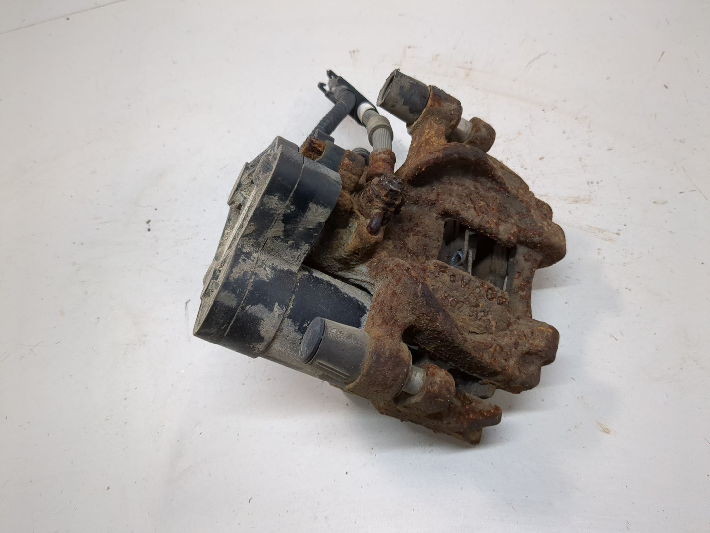 Суппорт задний правый