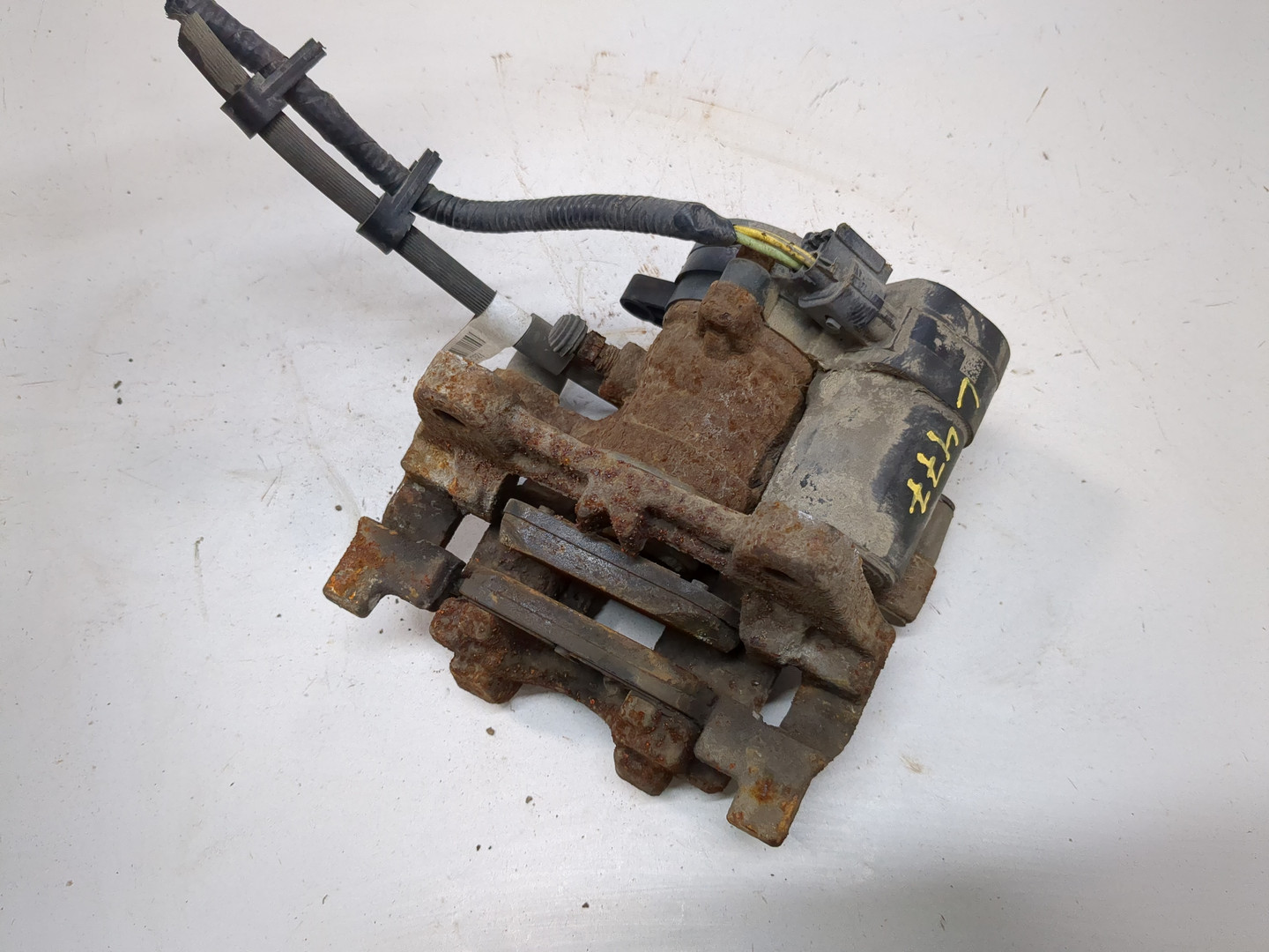 Суппорт задний правый