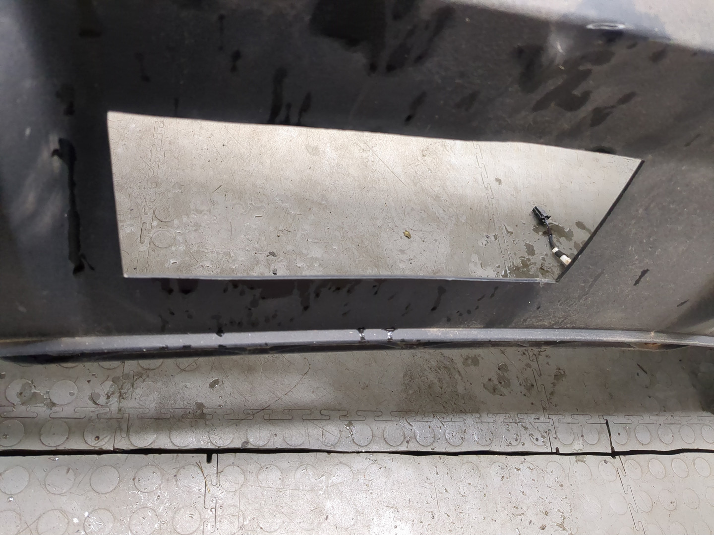 Бампер задний