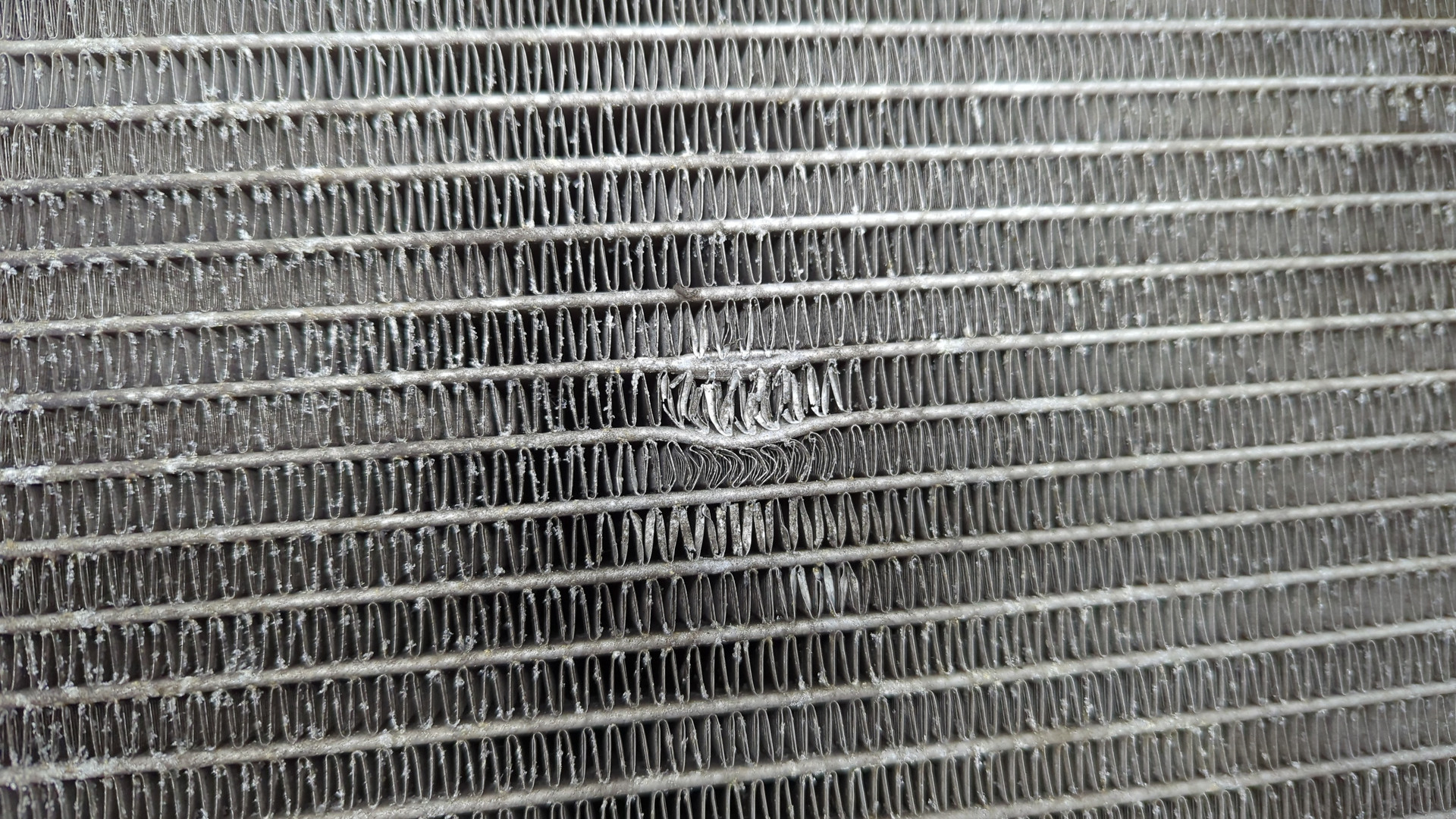 Радиатор охлаждения двигателя основной