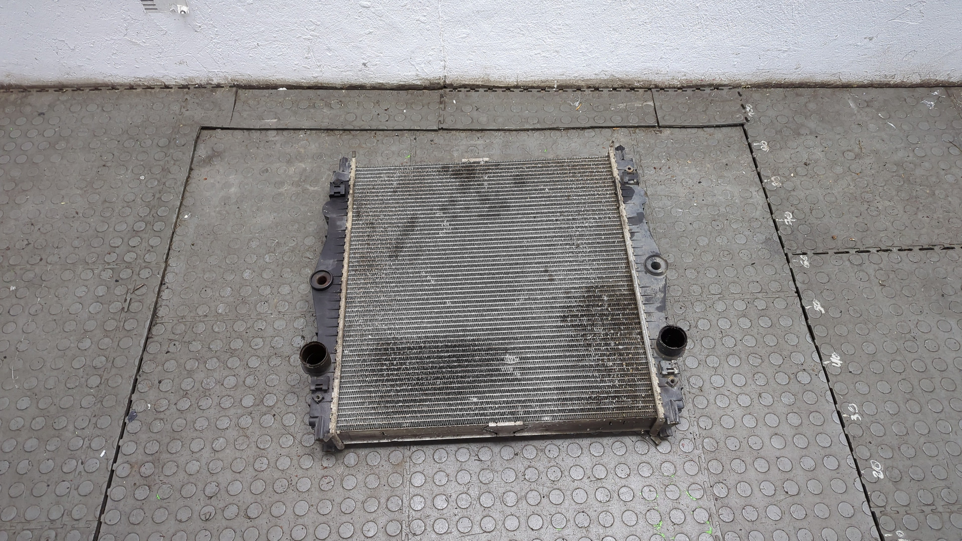 Радиатор охлаждения двигателя основной