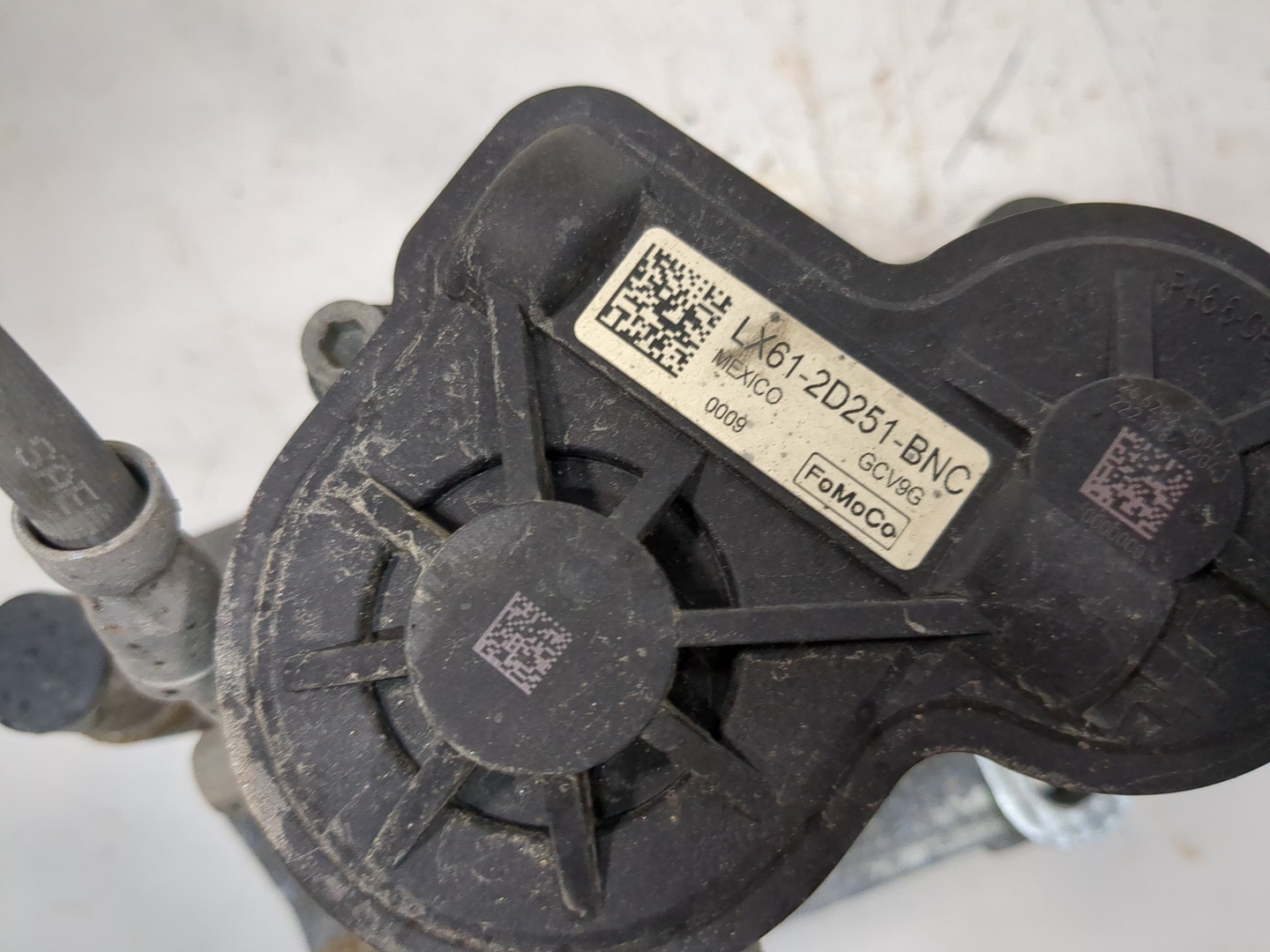 Суппорт задний левый