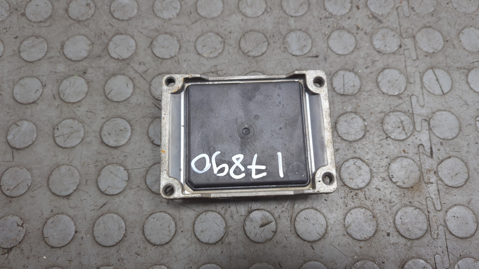 Блок управления двигателем