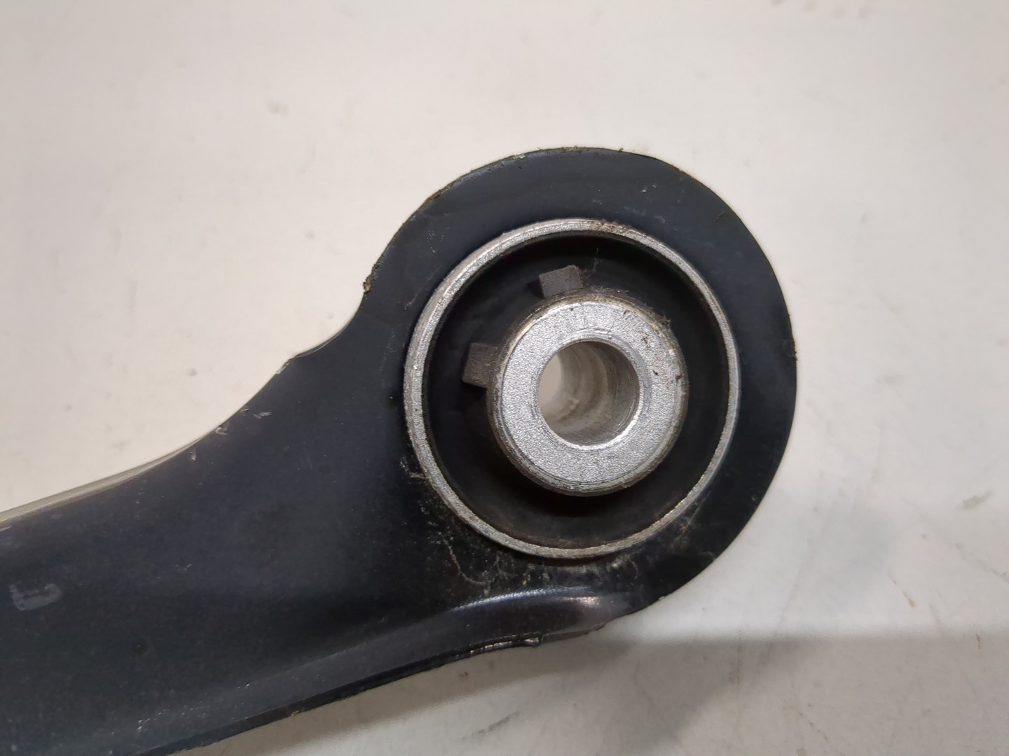 Рычаг задний