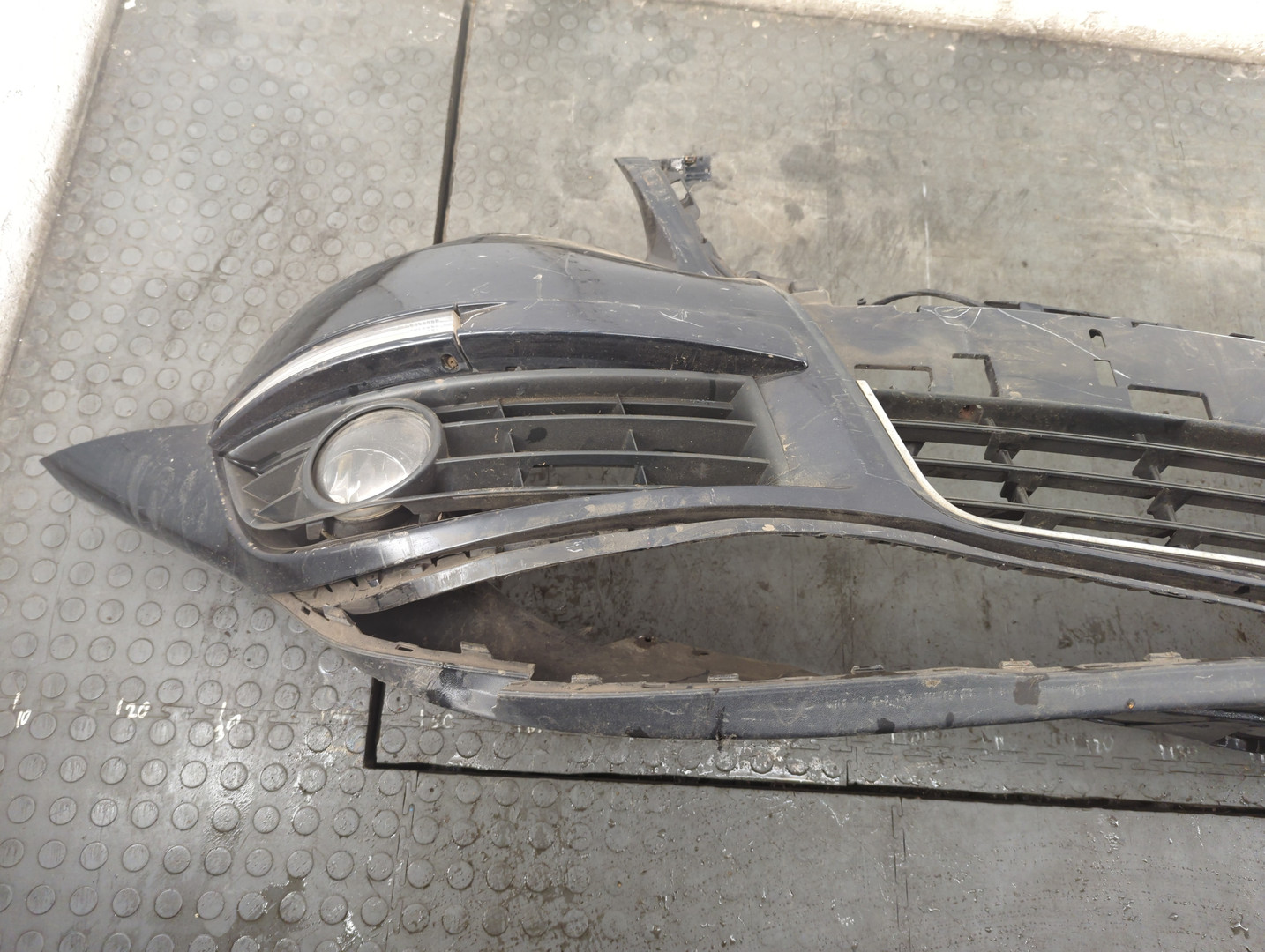 Бампер передний