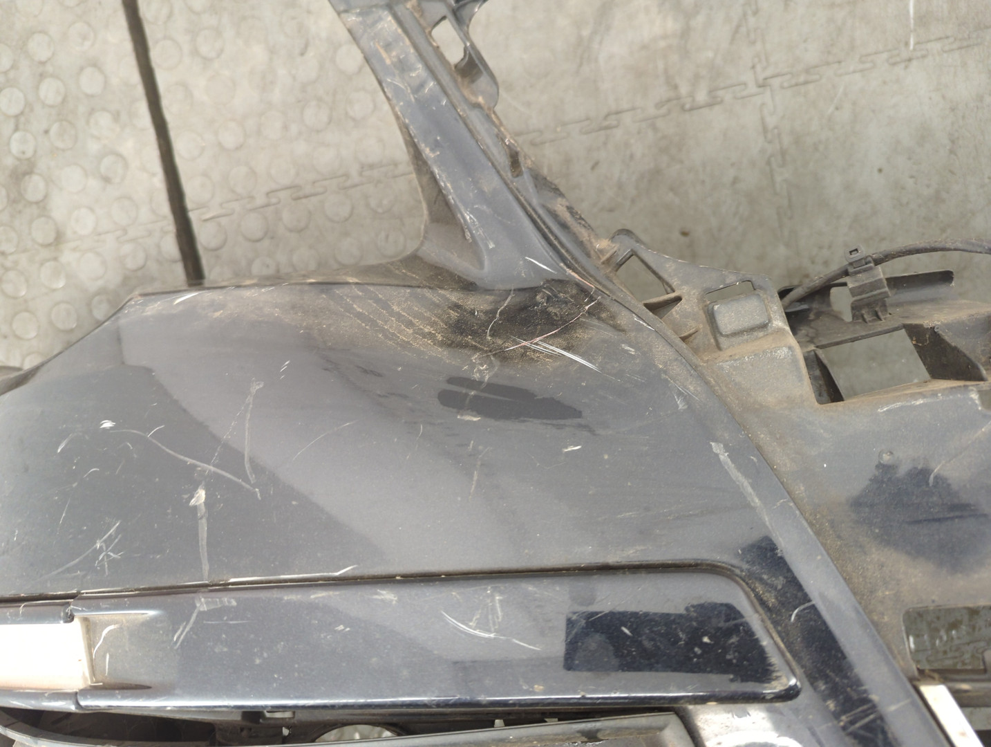 Бампер передний