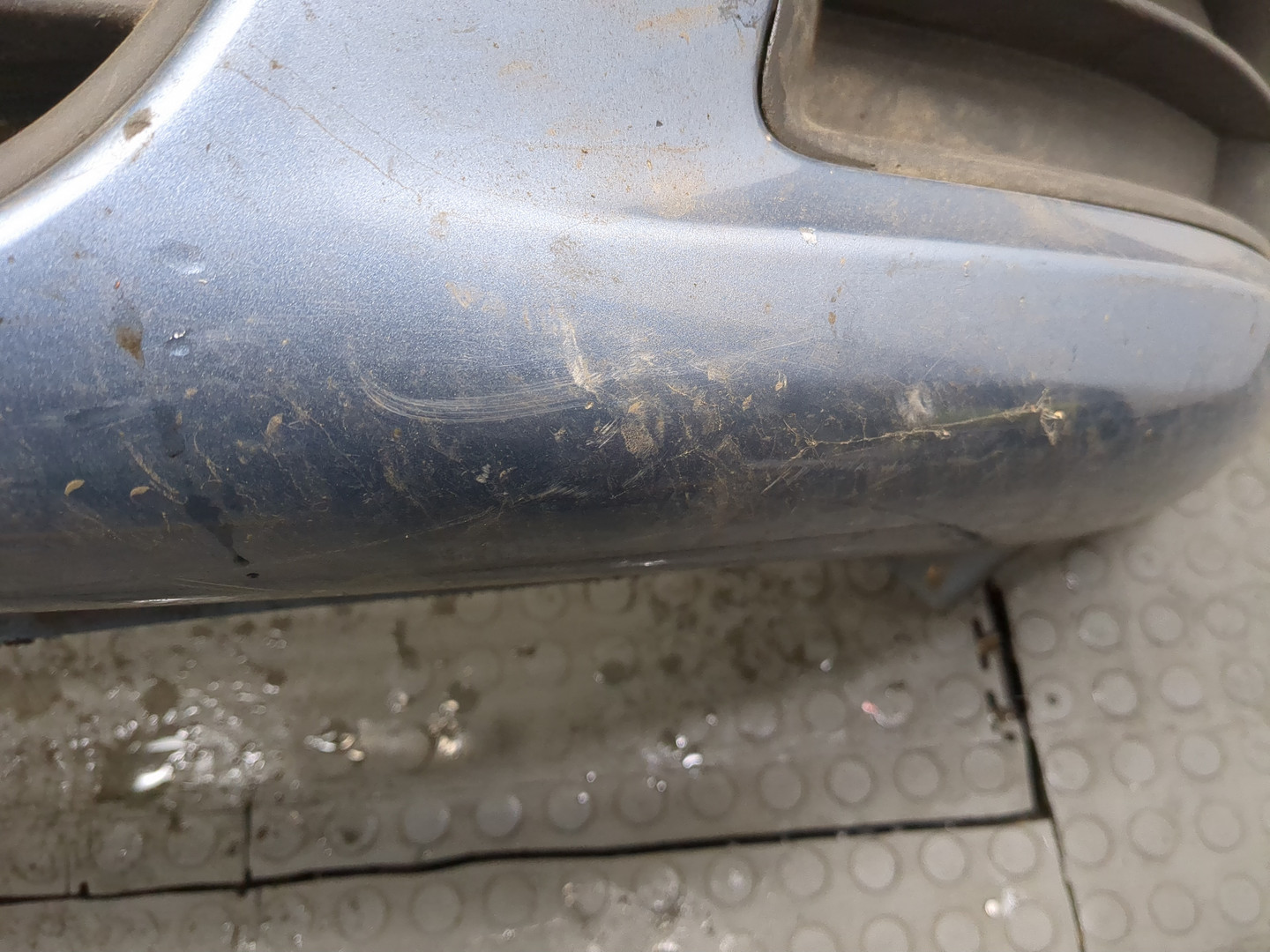 Бампер передний