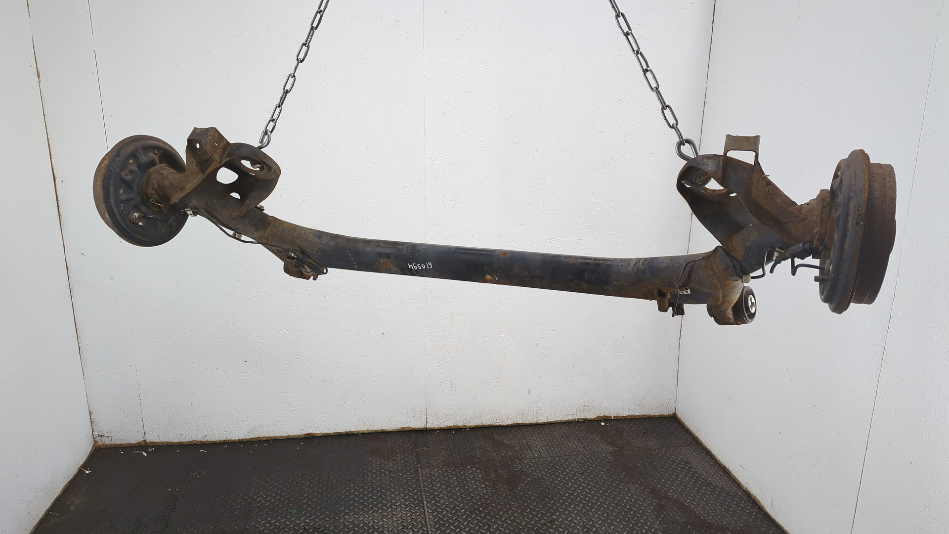 Балка задняя