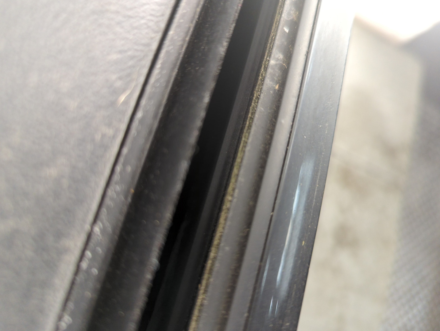 Дверь передняя левая