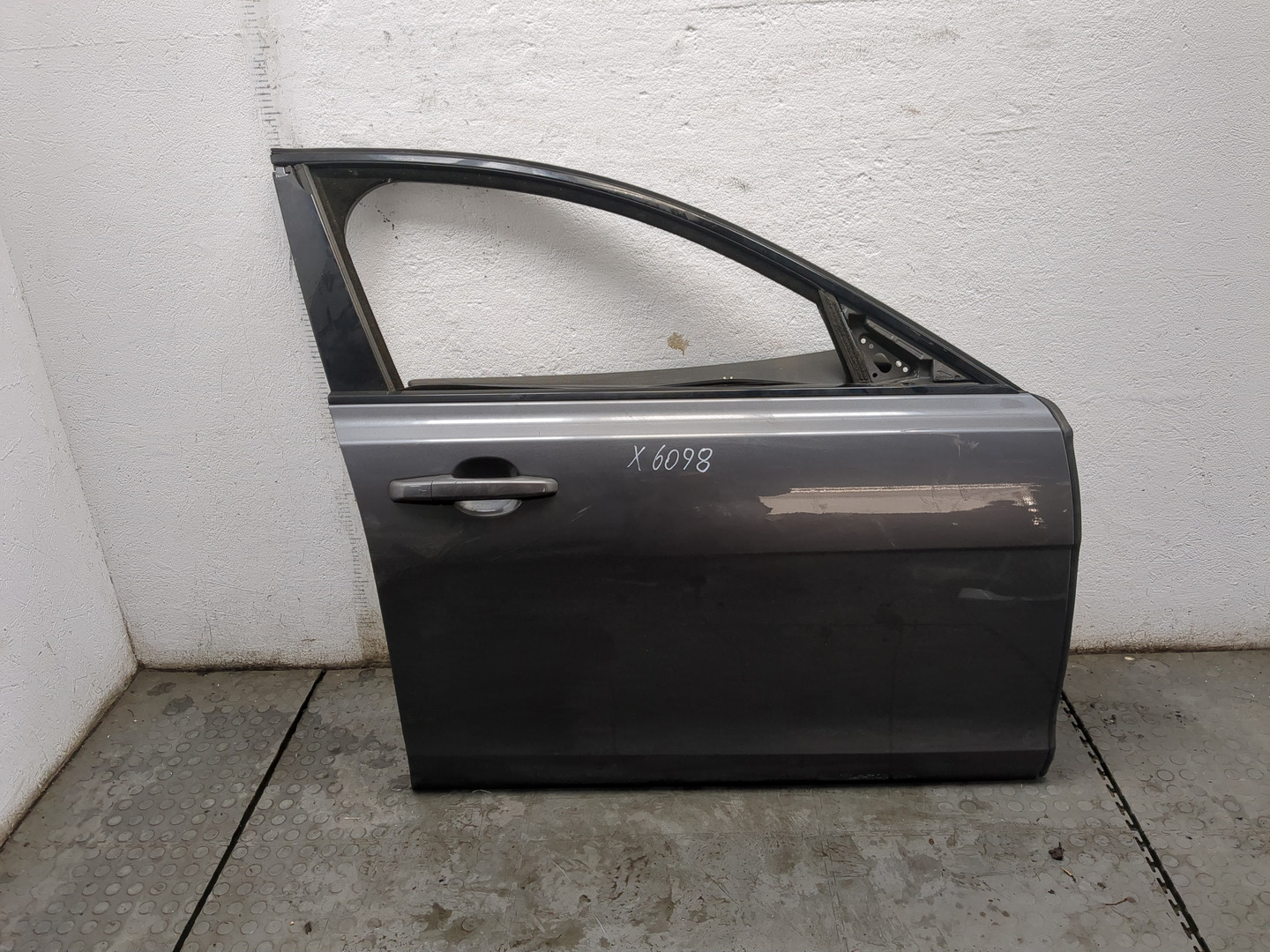 Дверь передняя правая