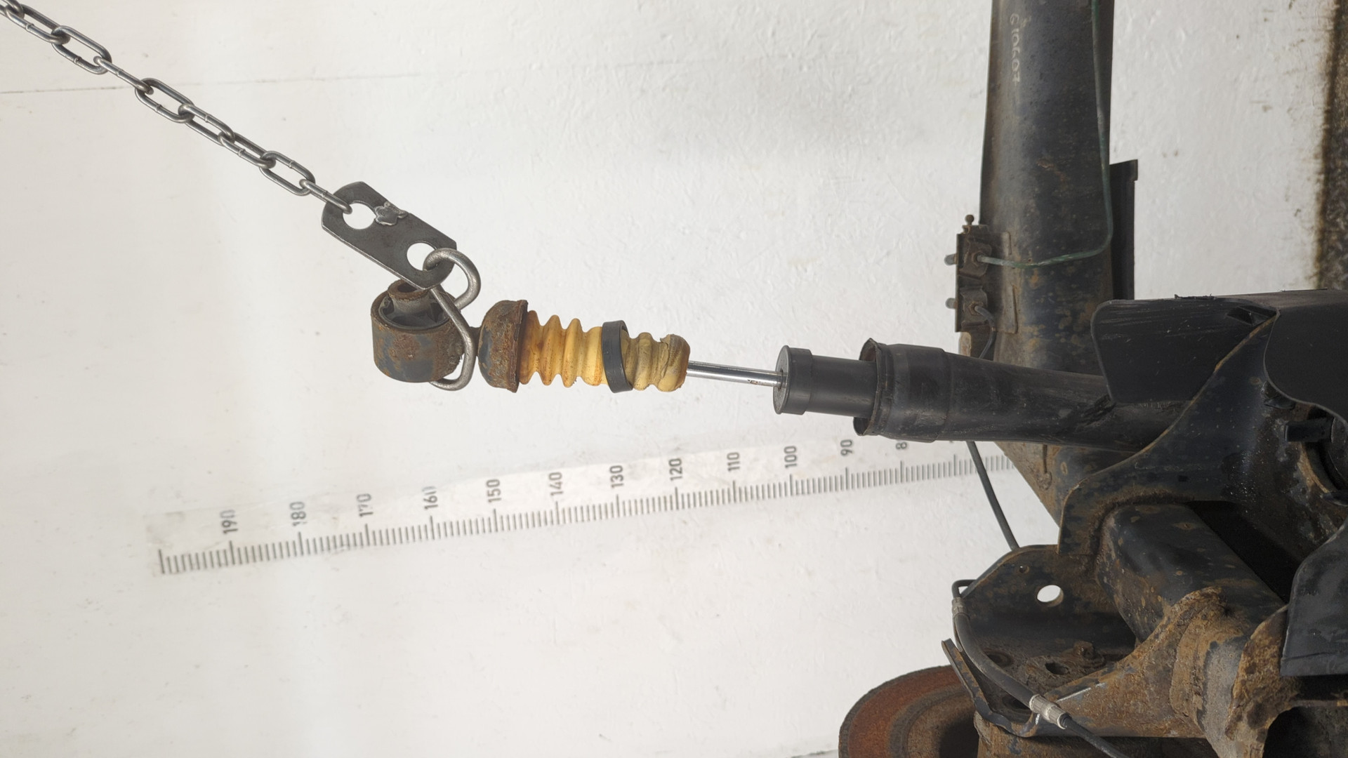 Балка задняя