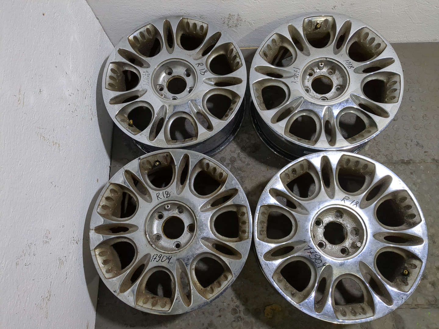 Диски колесные литые легкий сплав 4 шт