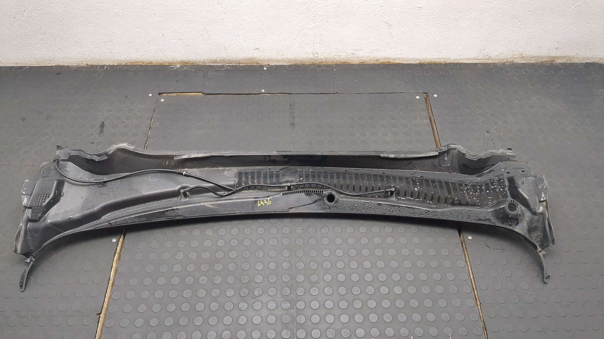 Решетка стеклоочистителей (Жабо)