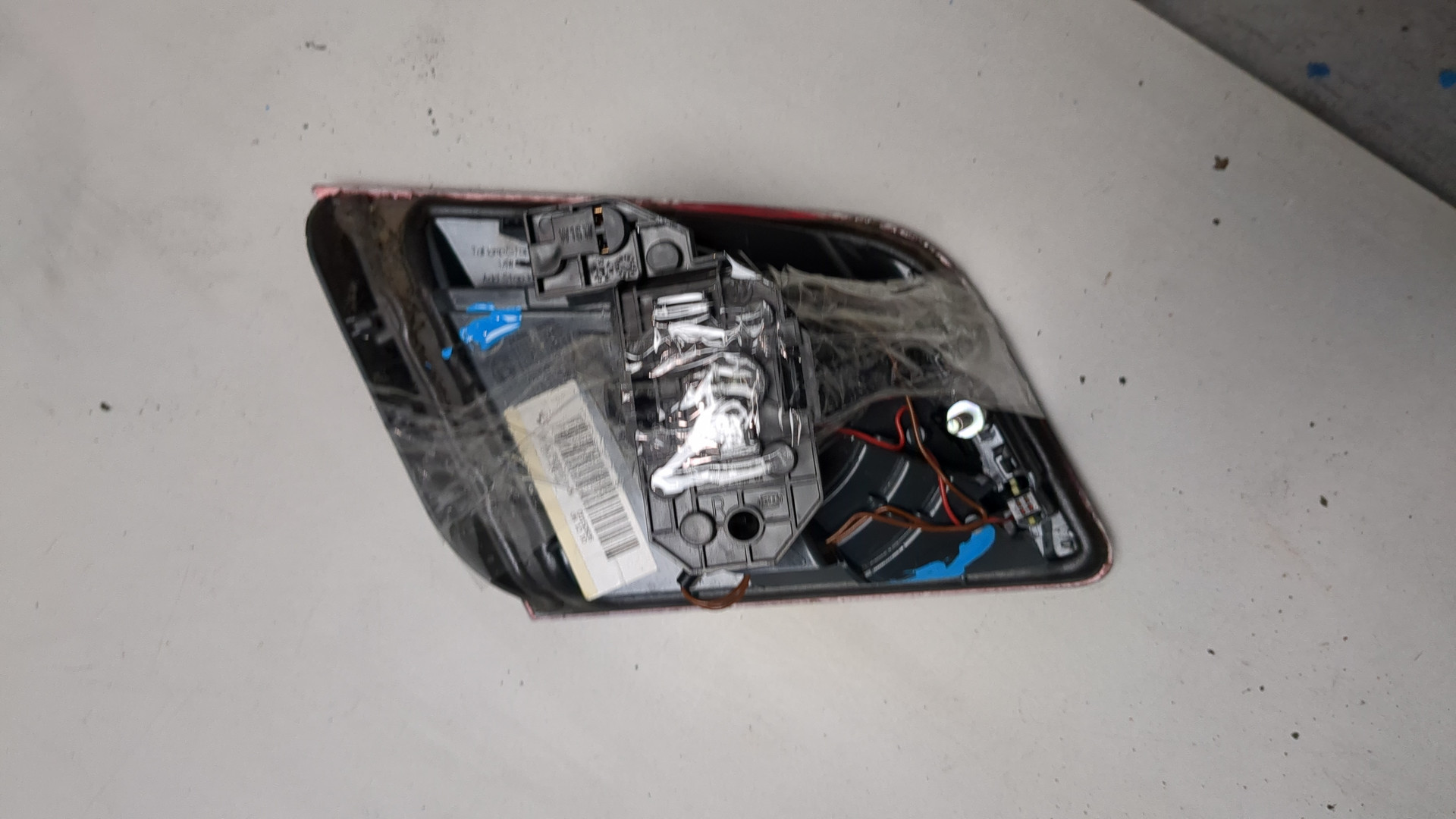 Фонарь задний внутренний правый