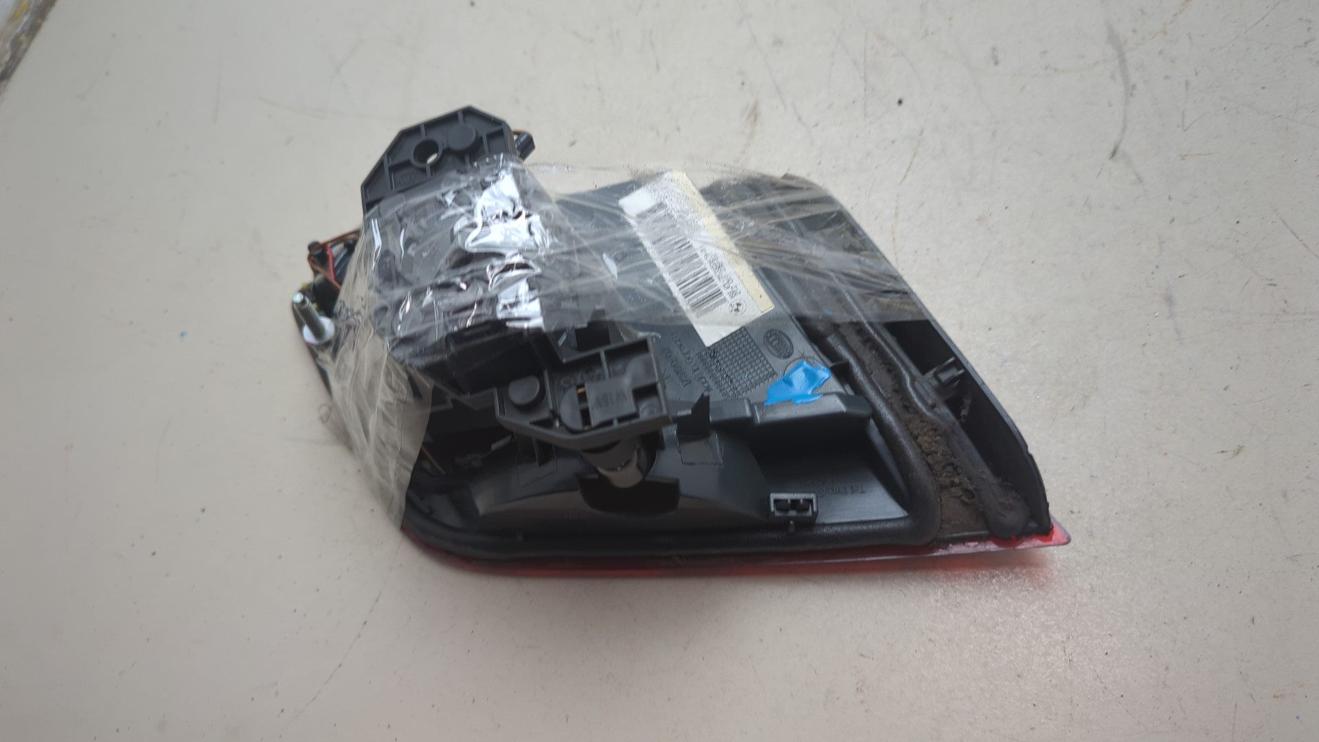 Фонарь задний внутренний правый