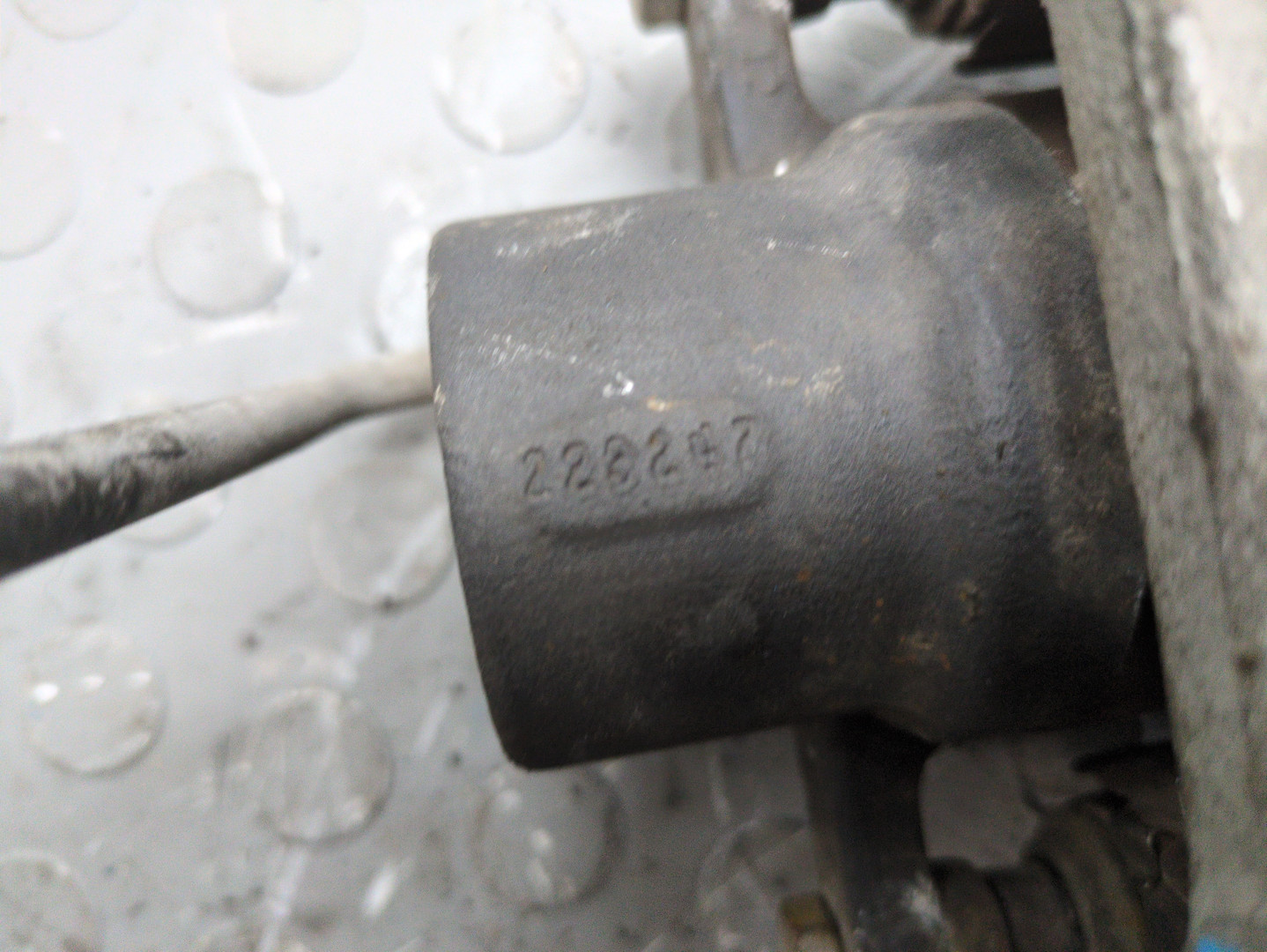 Суппорт задний левый