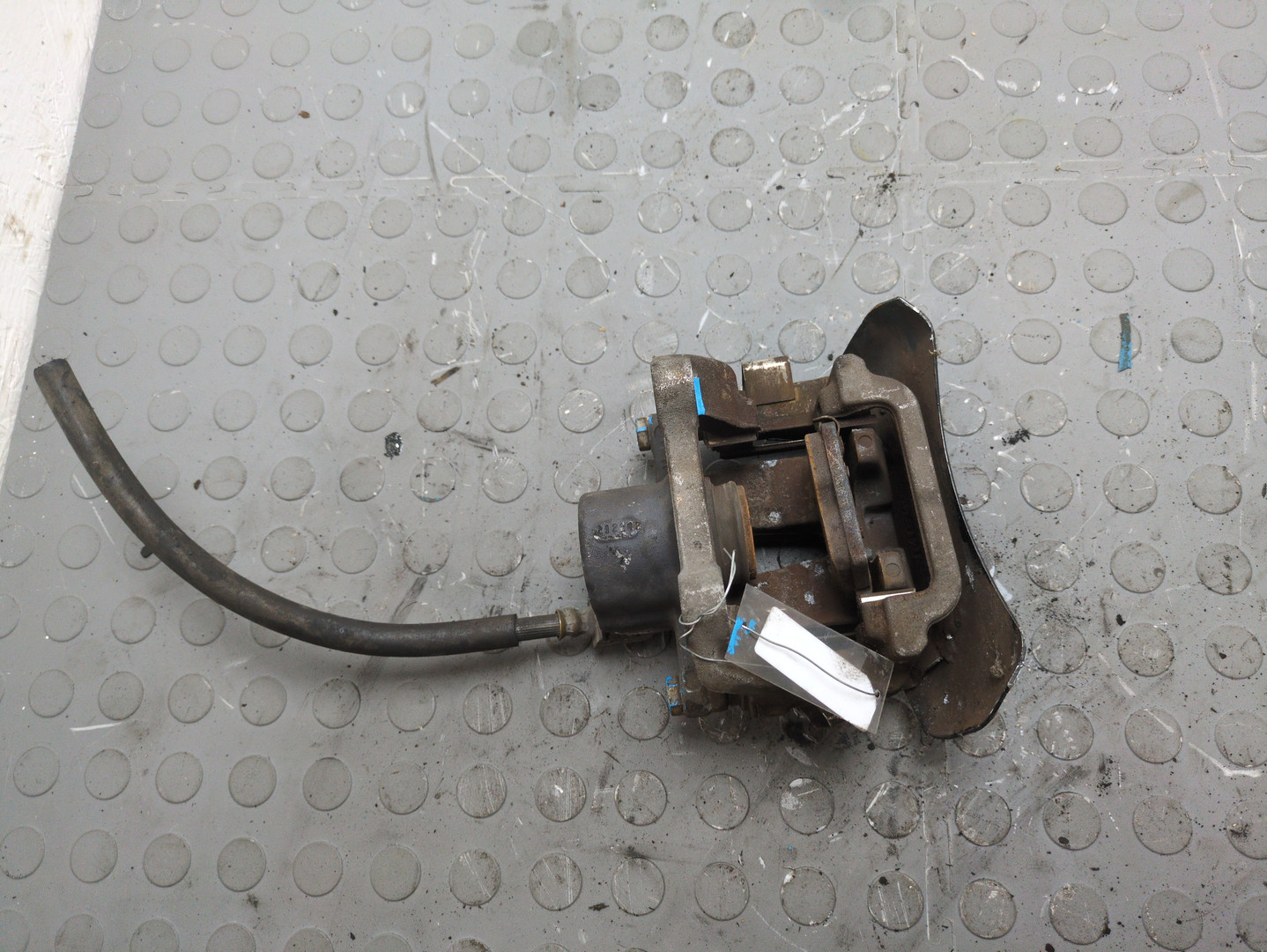 Суппорт задний правый