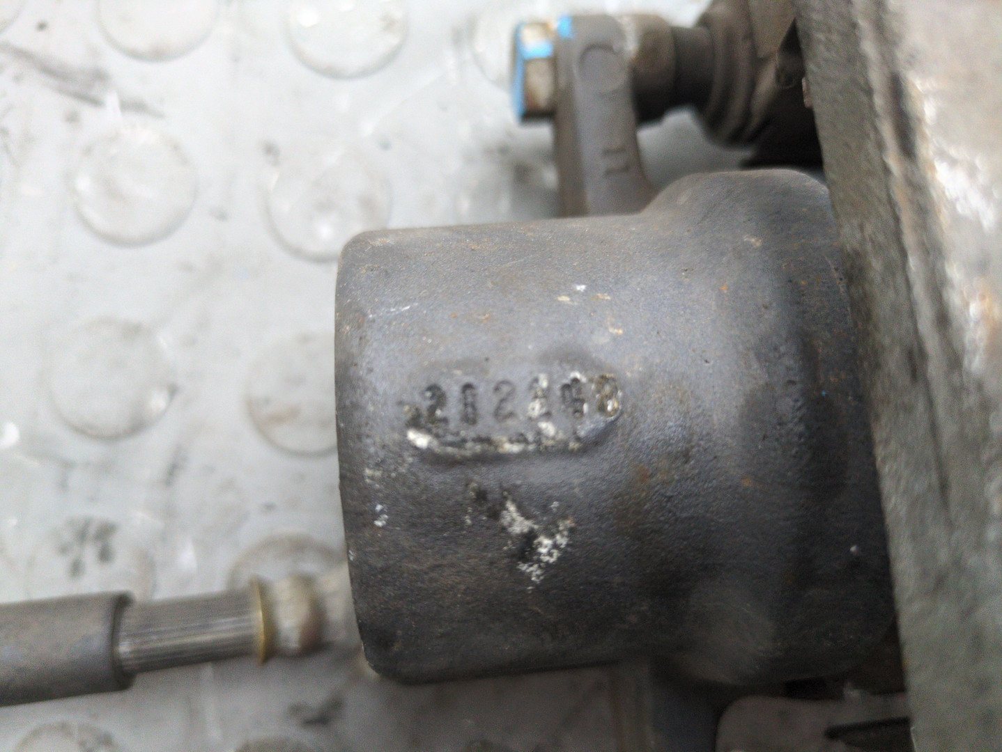 Суппорт задний правый