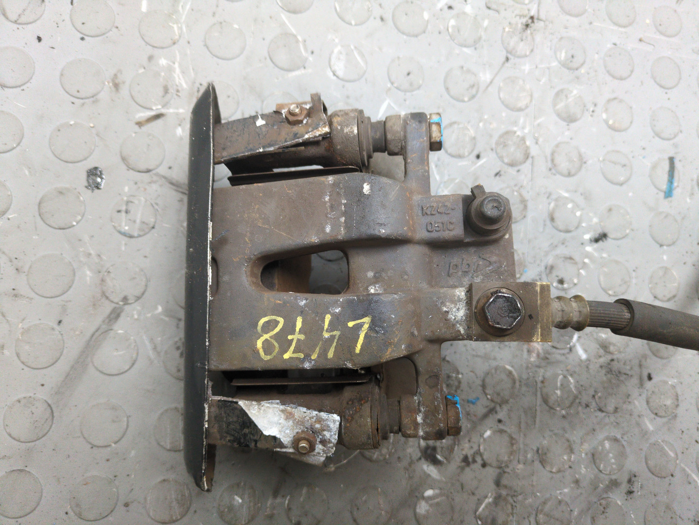 Суппорт задний правый