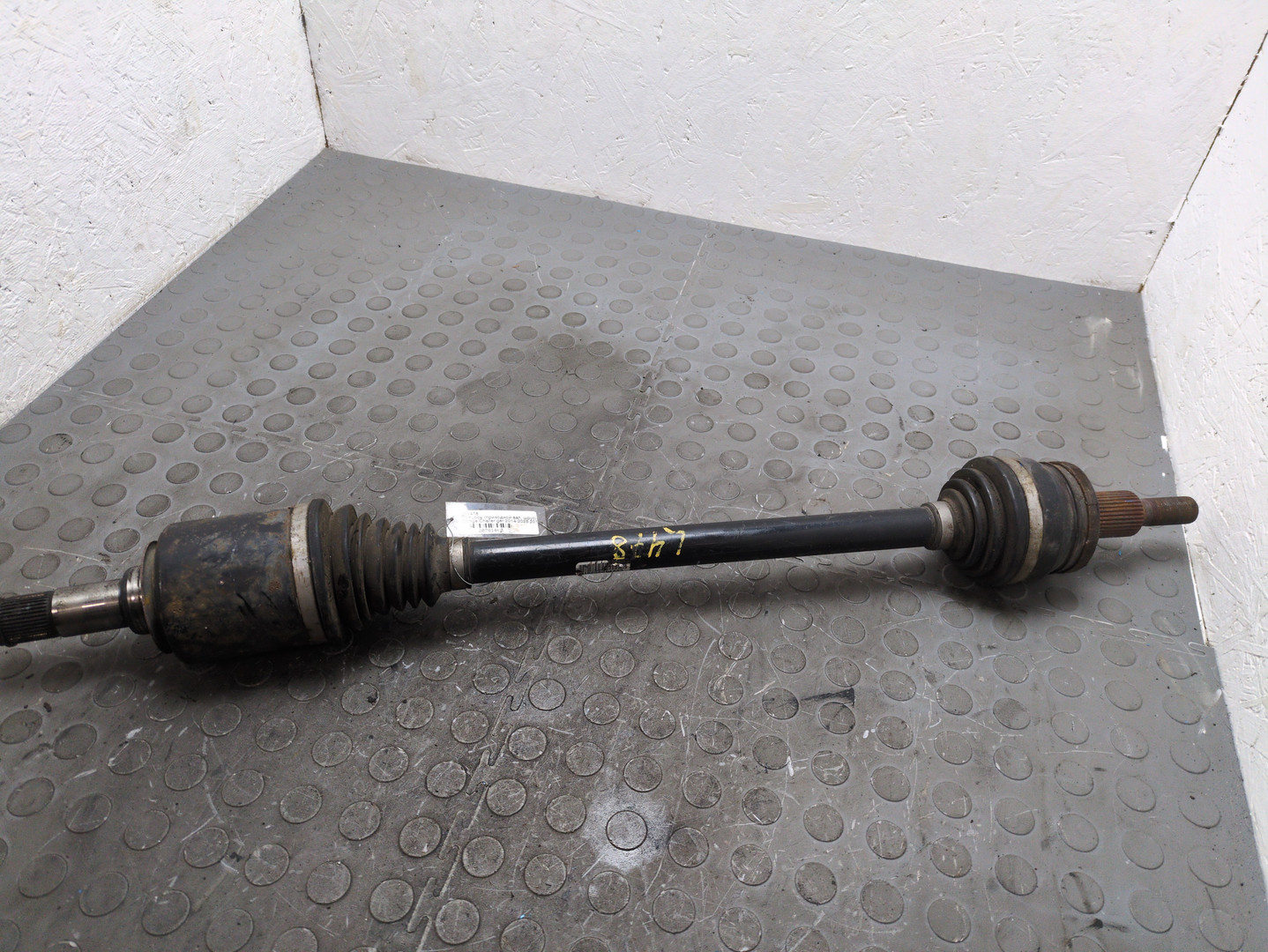 Полуось задняя левая