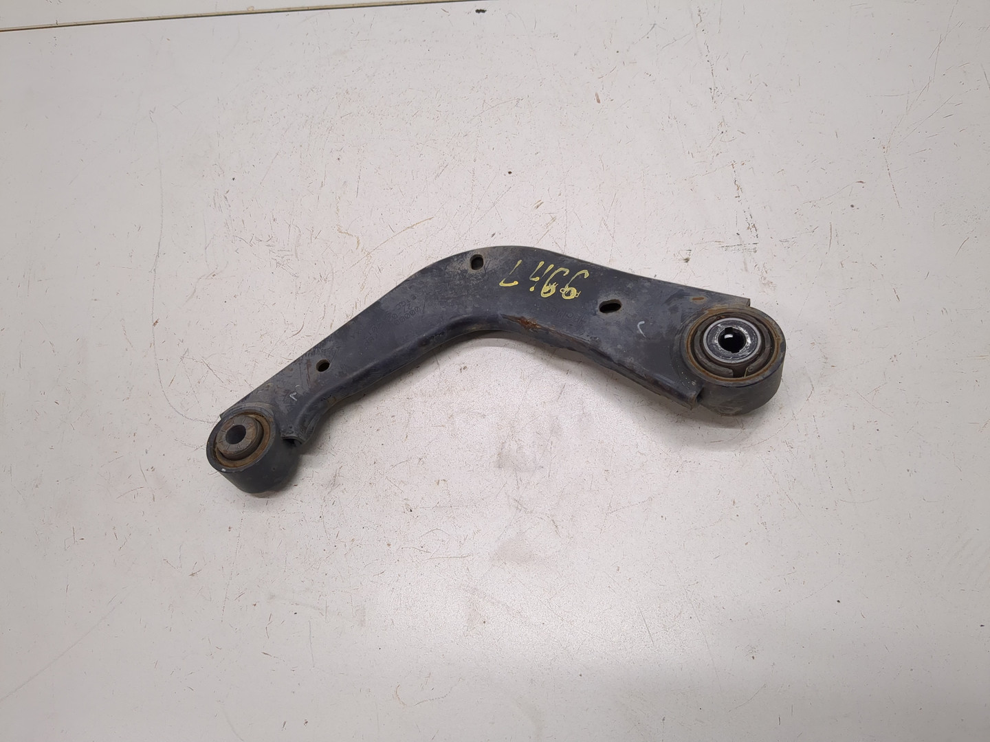 Рычаг задний