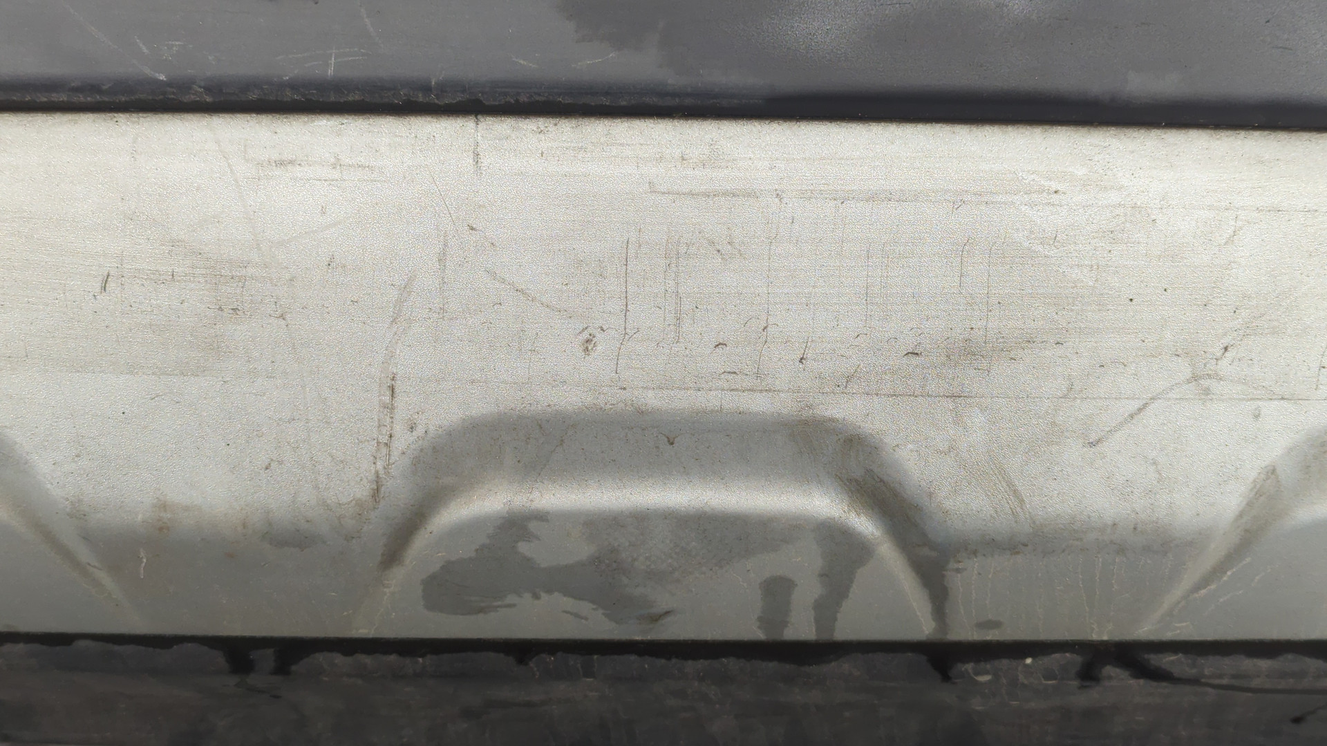 Бампер задний