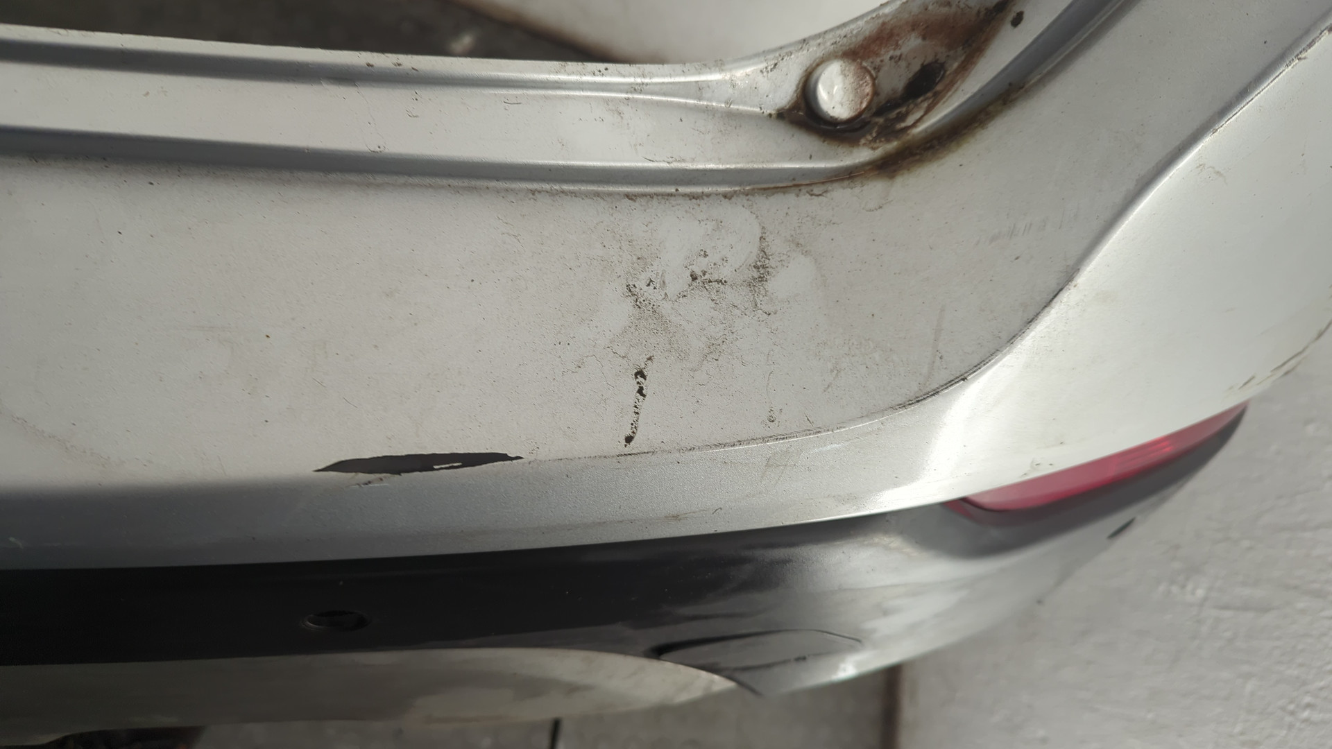 Бампер задний