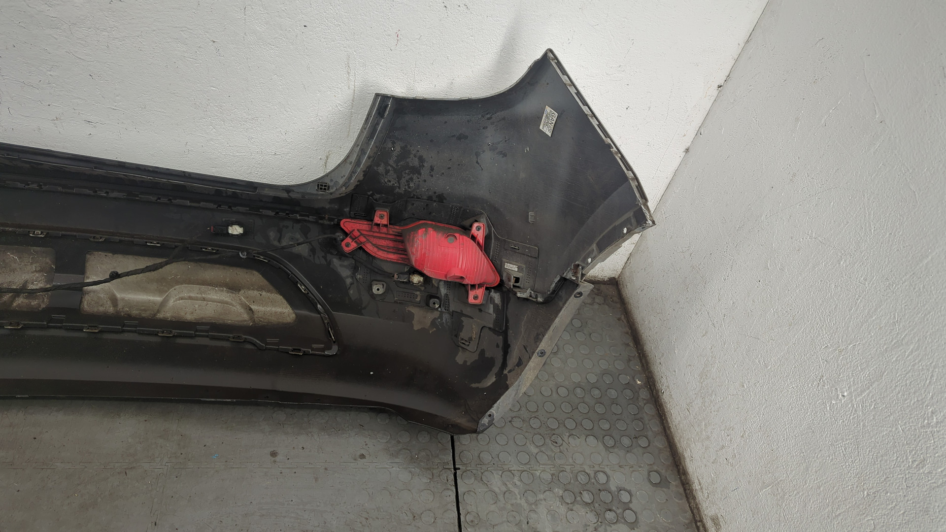 Бампер задний