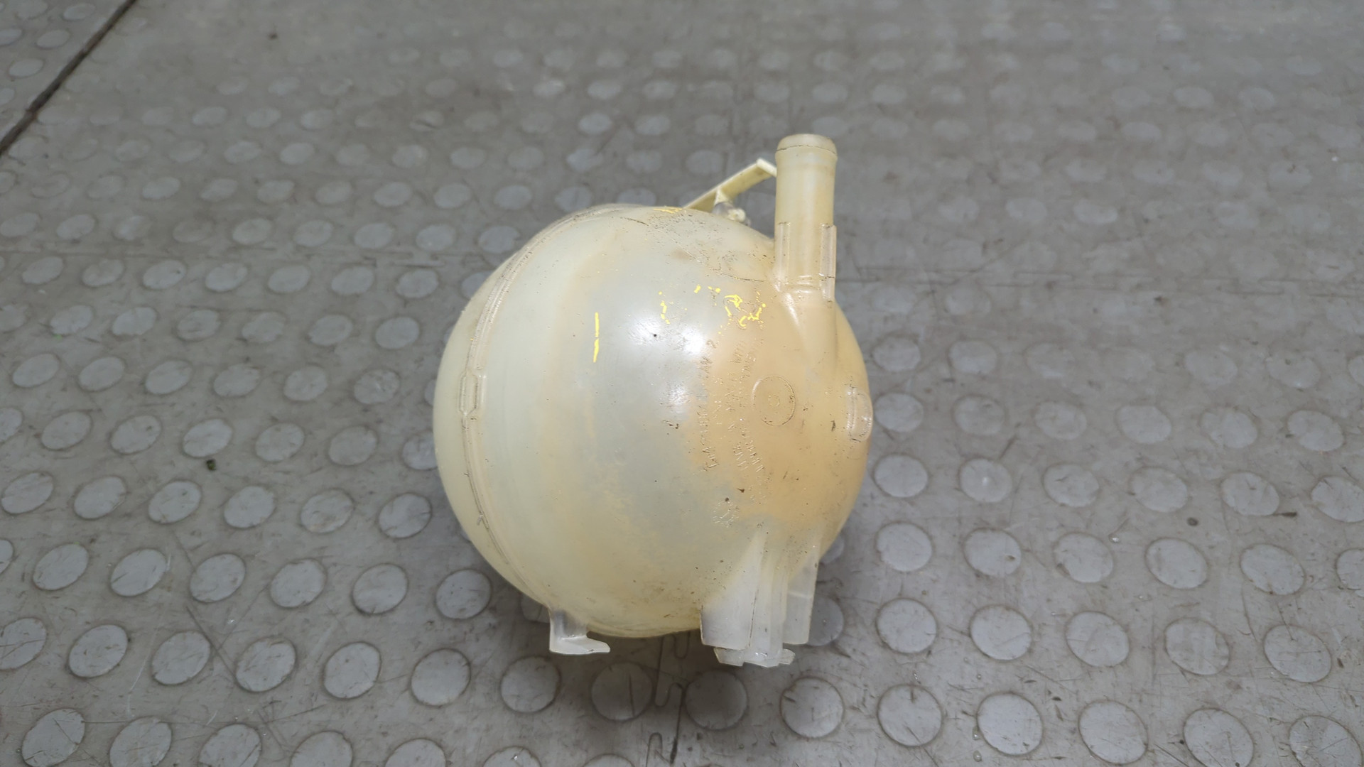 Бачок расширительный