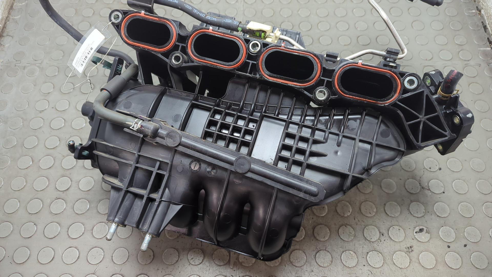 Коллектор впускной