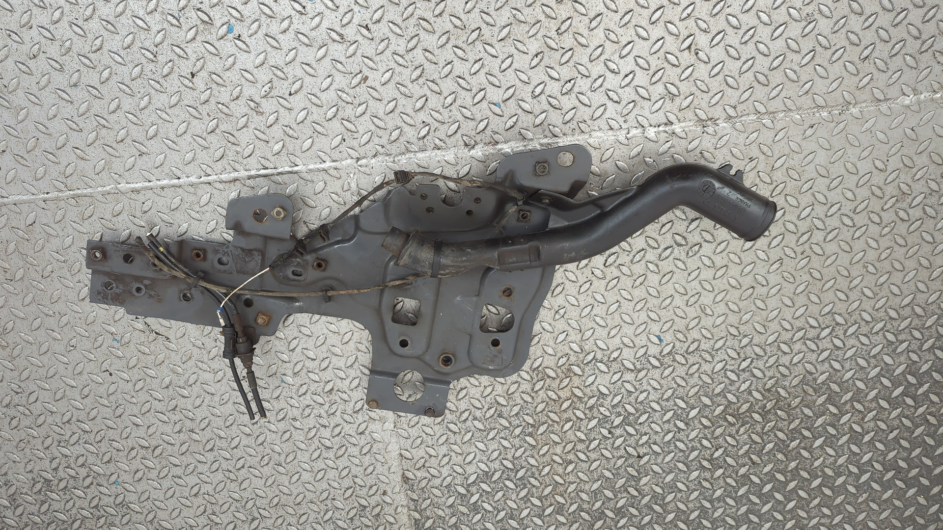 Кронштейн радиатора