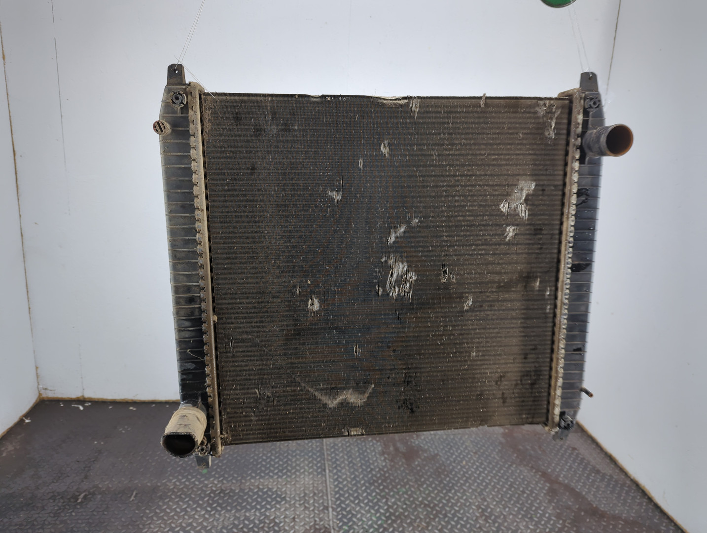 Радиатор охлаждения двигателя основной
