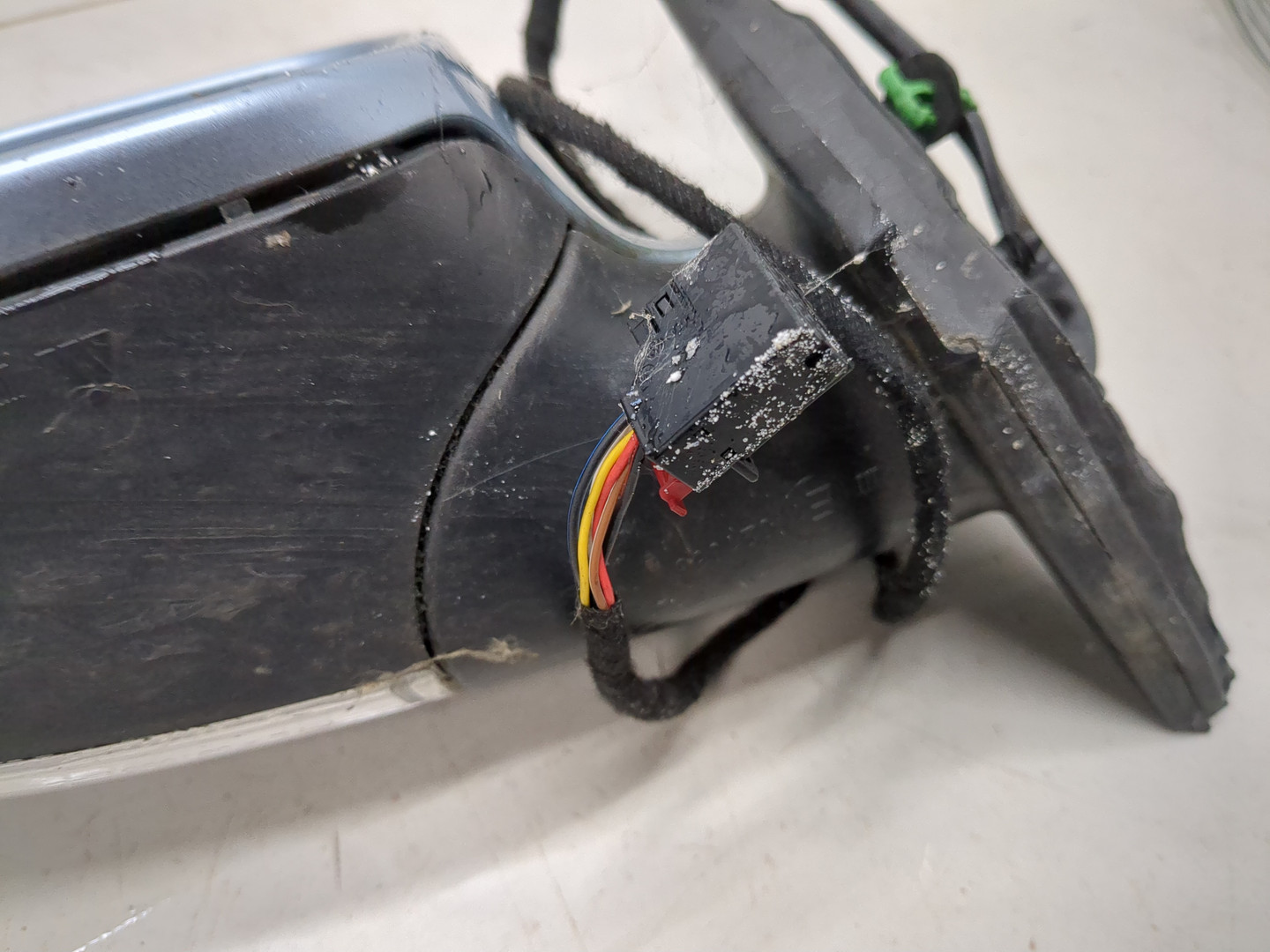 Зеркало левое электрическое