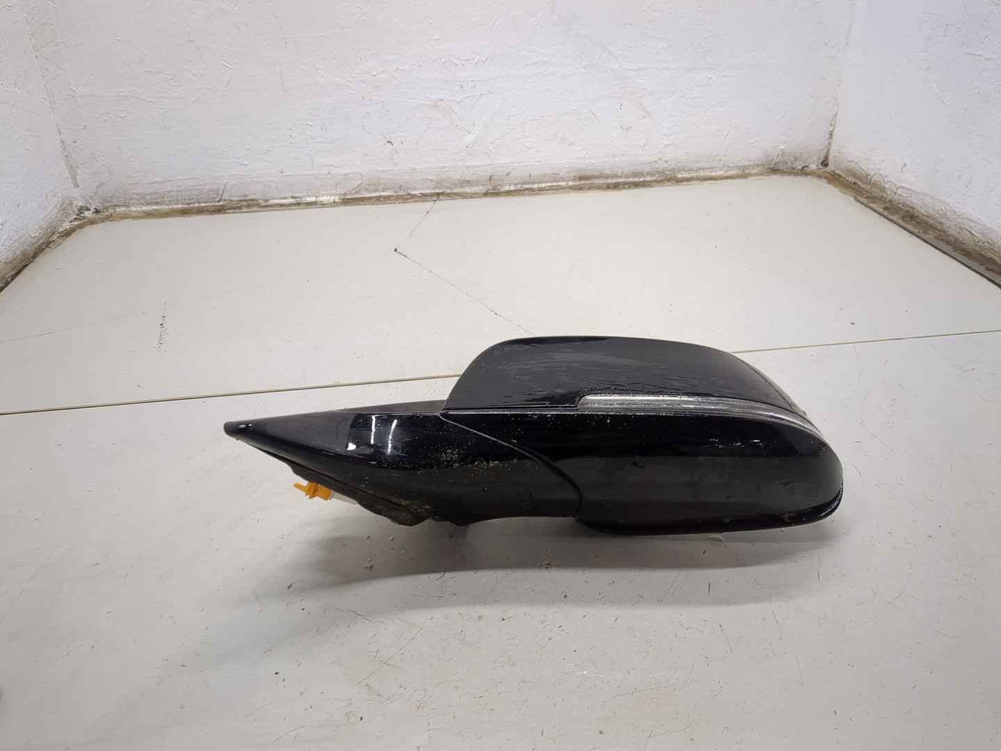 Зеркало левое электрическое