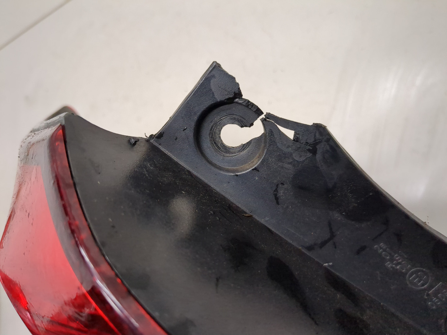 Фонарь задний левый