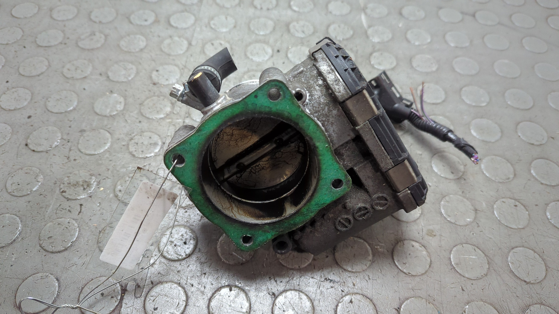 Заслонка дроссельная электрическая