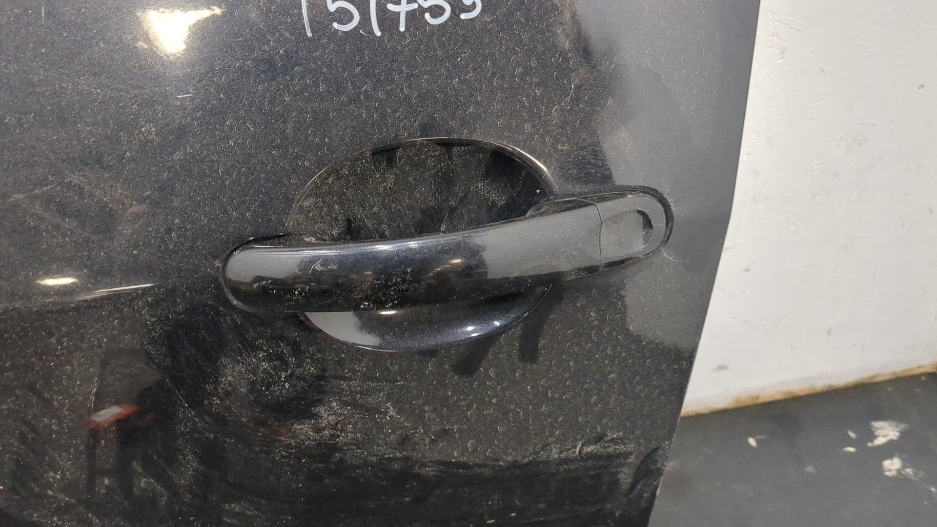 Дверь передняя левая