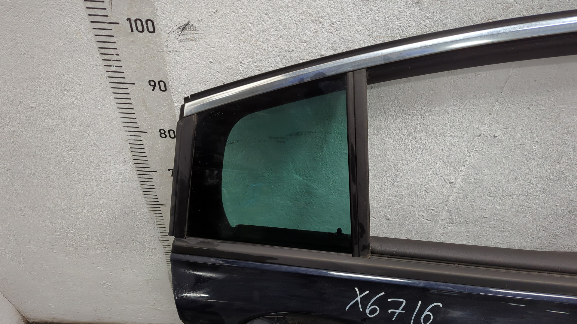 Дверь задняя правая