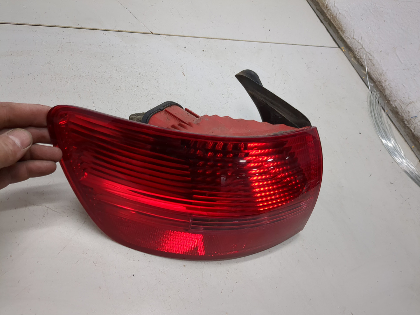 Фонарь задний левый