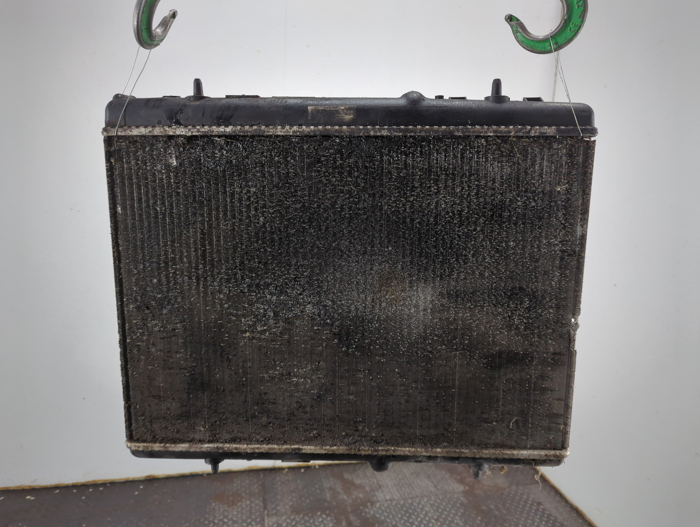 Радиатор охлаждения двигателя основной