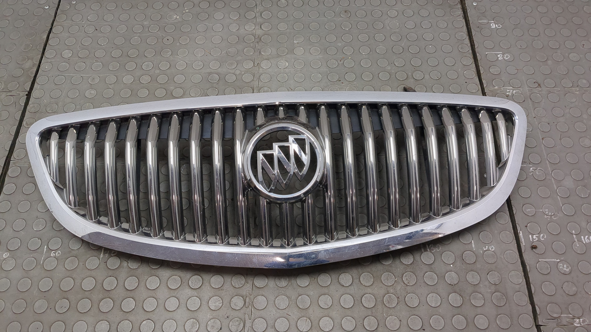 Решетка радиатора