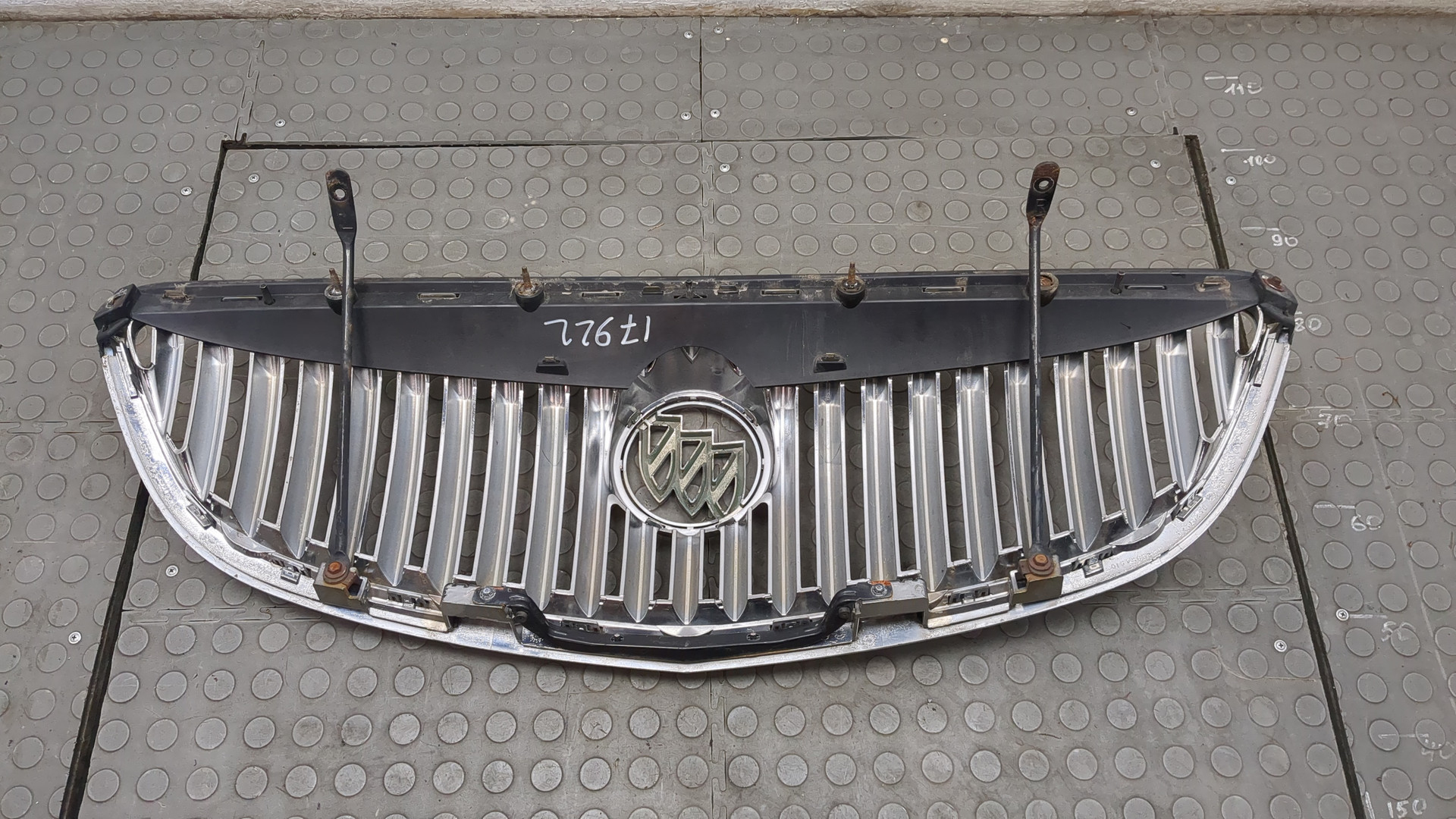 Решетка радиатора